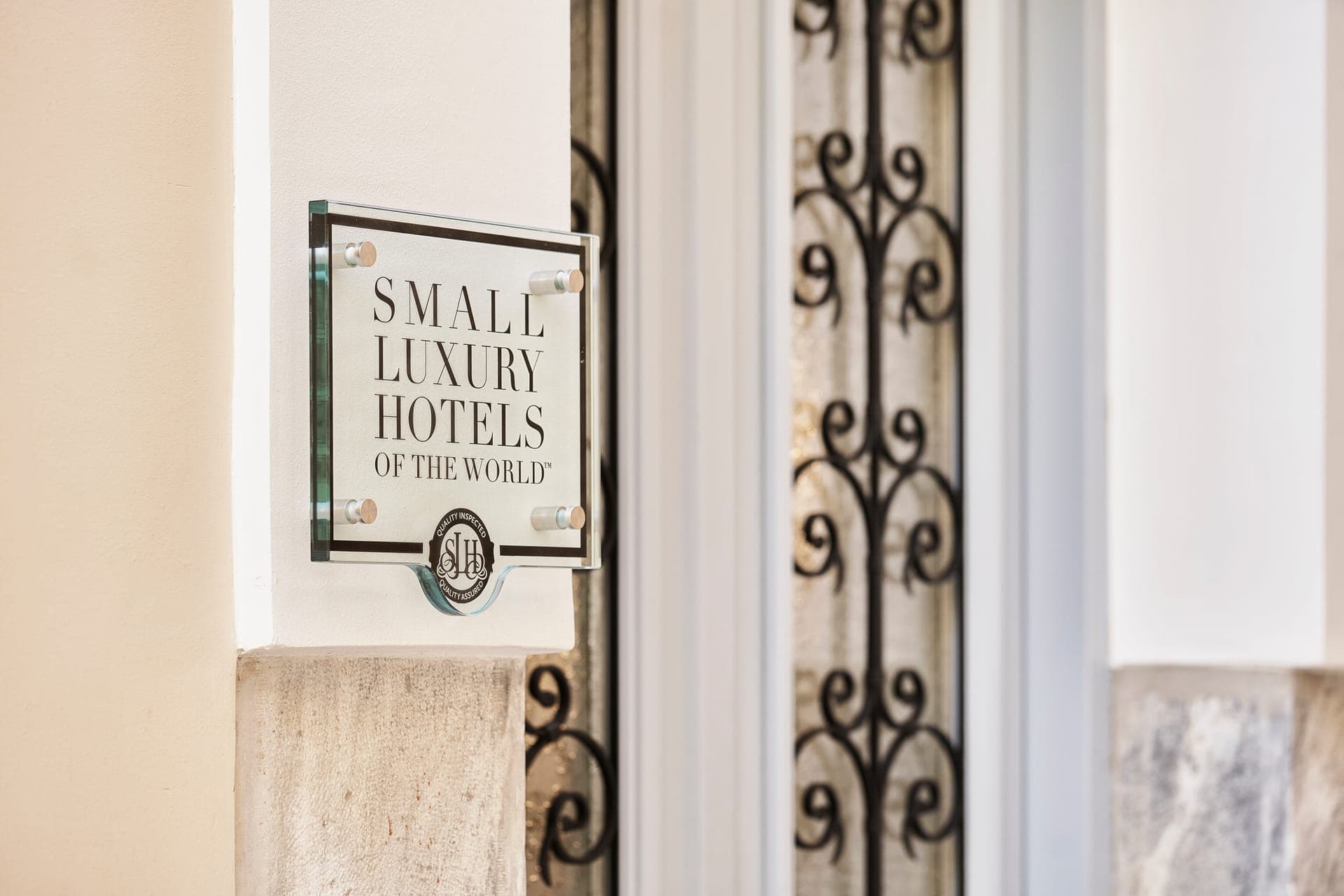 properties-A77SUITE-2.jpg