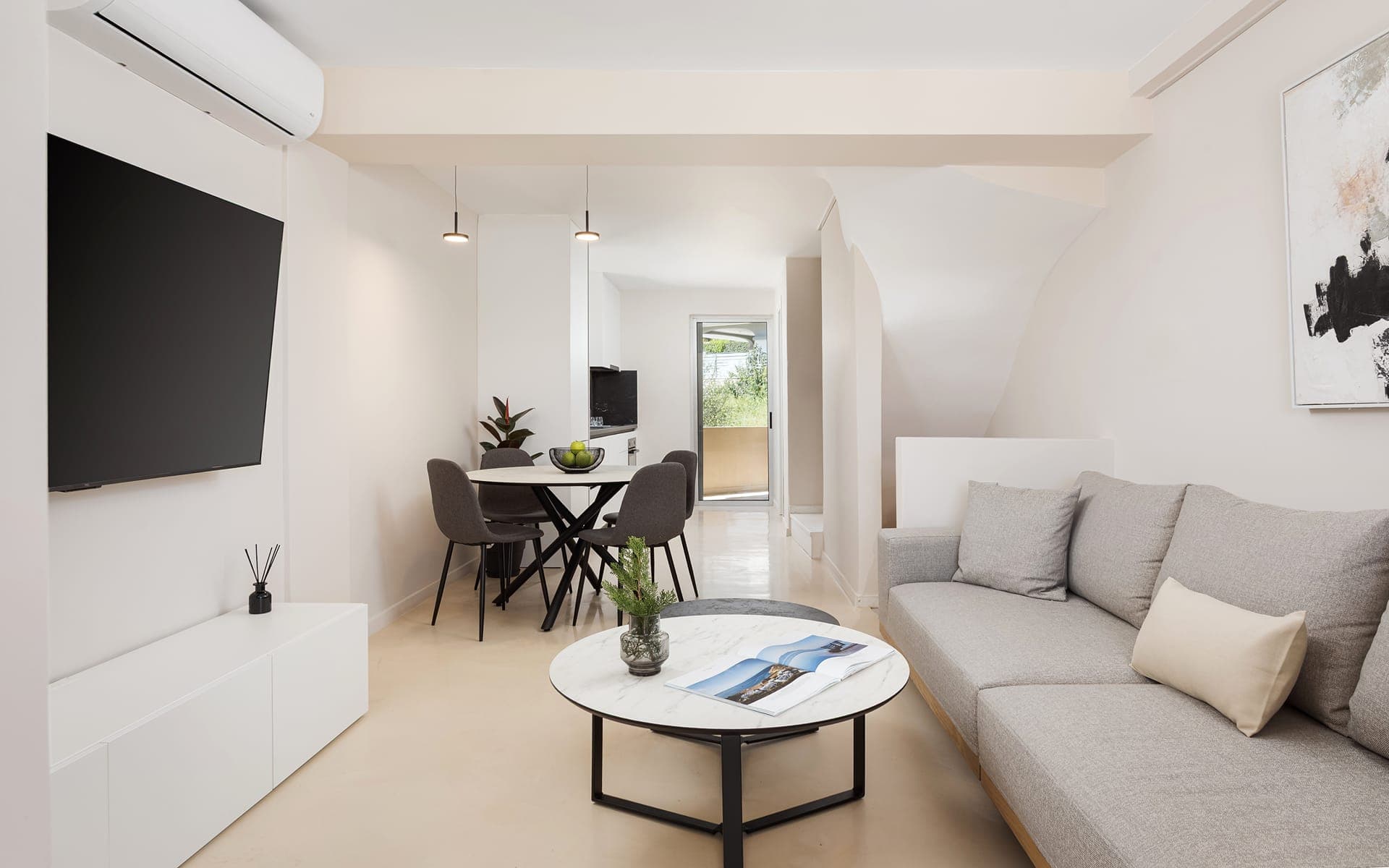 properties-AEGESSENVL-1.jpg