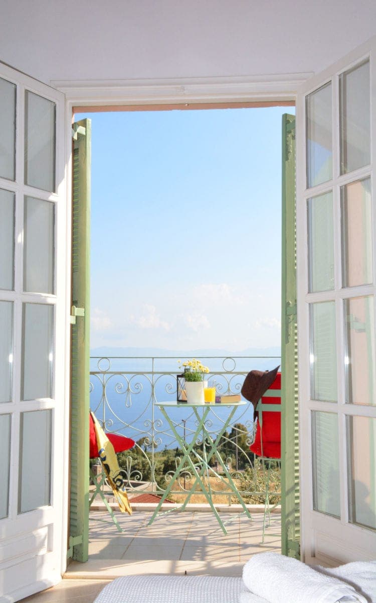 properties-AEGINACOLO-1.jpg