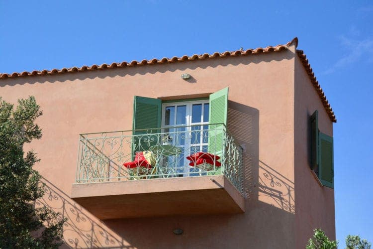 properties-AEGINACOLO-2.jpg