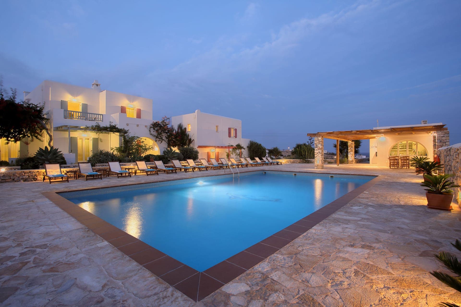 properties-AEOLOSHK-1.jpg
