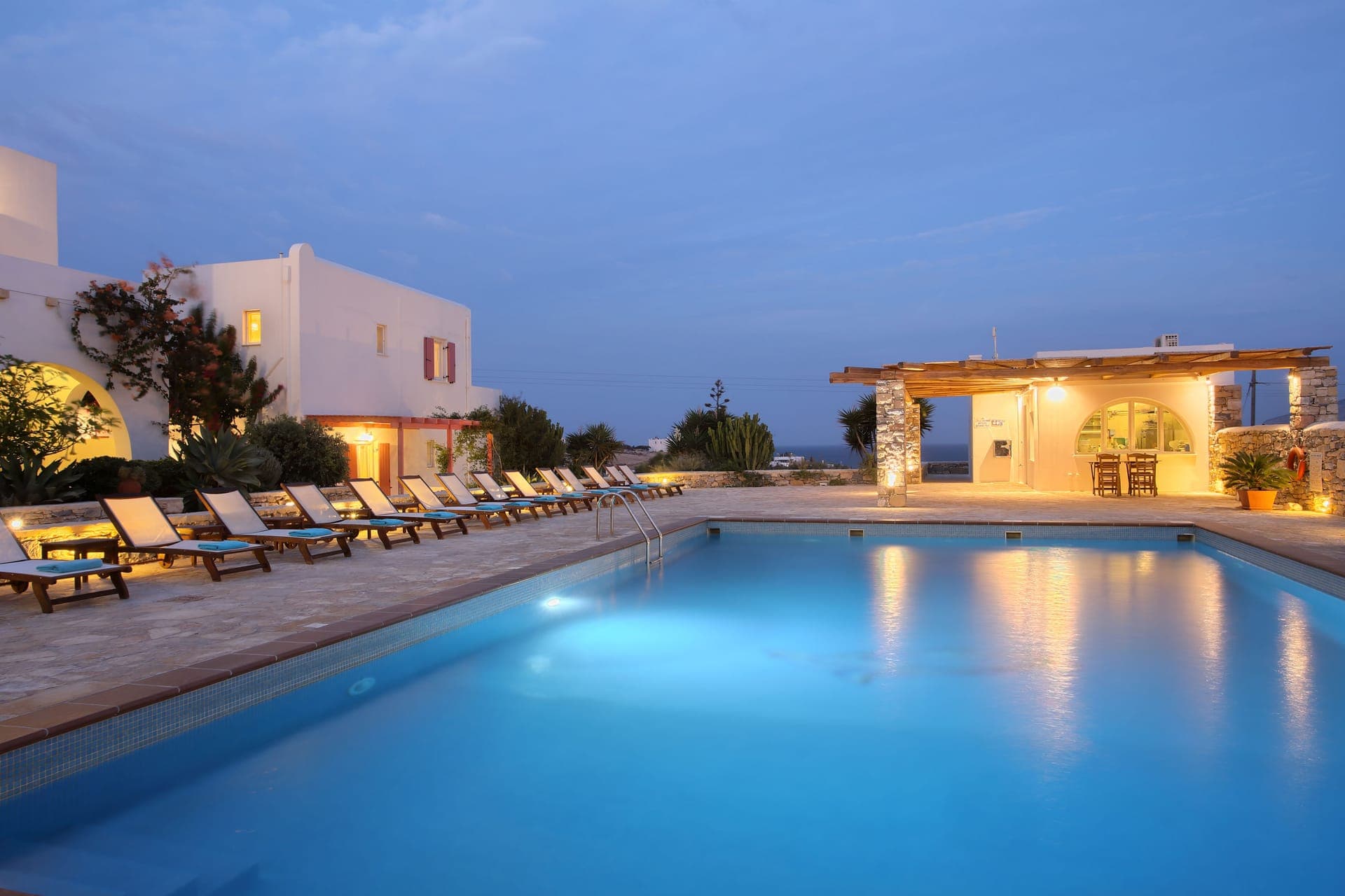 properties-AEOLOSHK-2.jpg