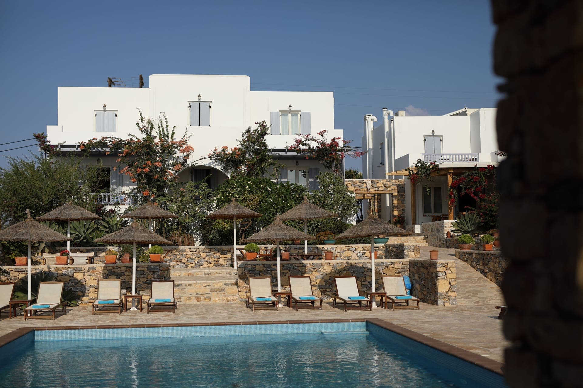 properties-AEOLOSHK-4.jpg