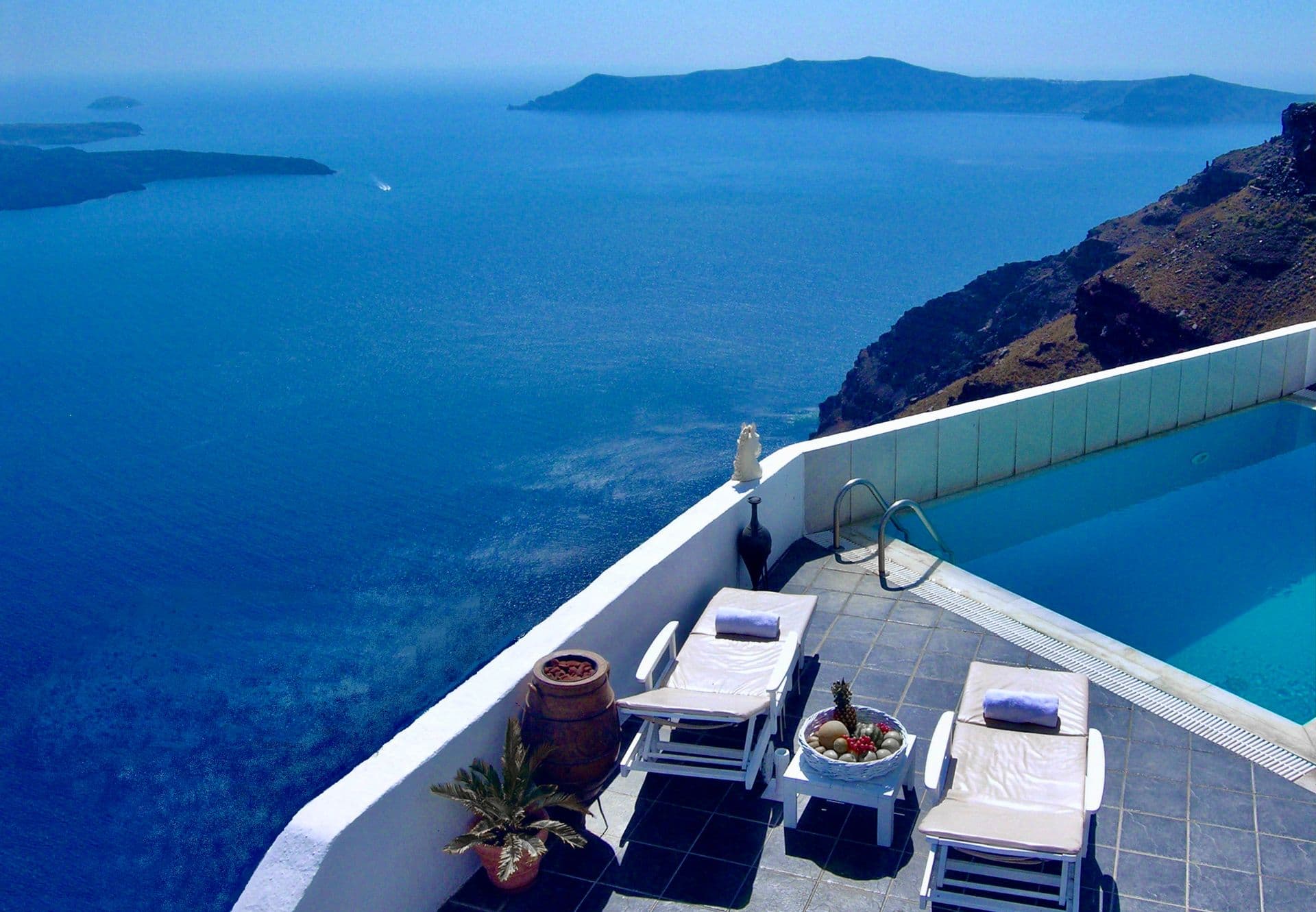 Property's Shared Pool overlooking The Caldera