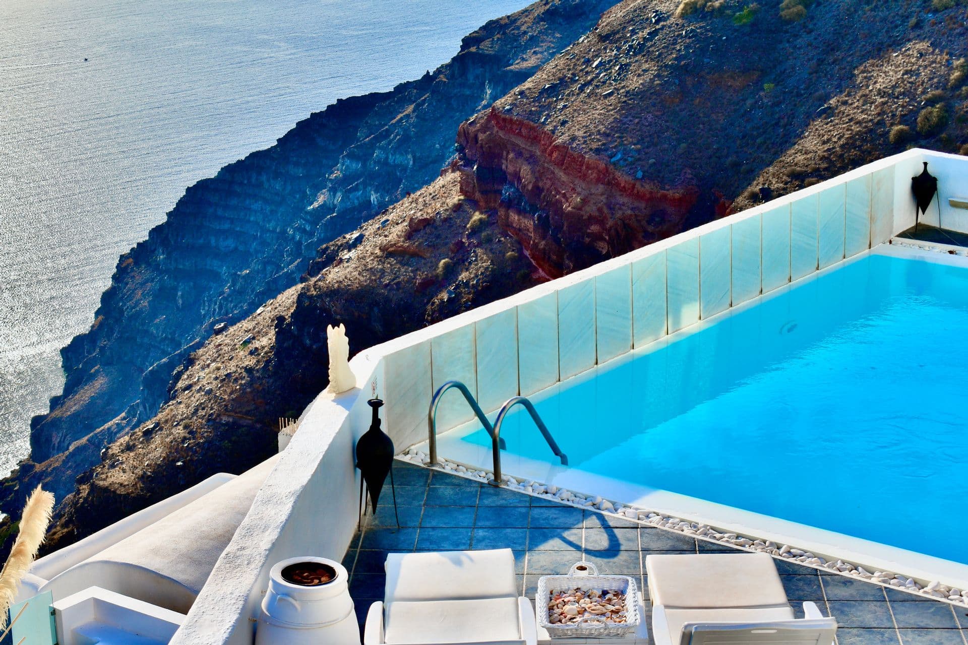 Shared Pool of the property overlooking The Caldera
