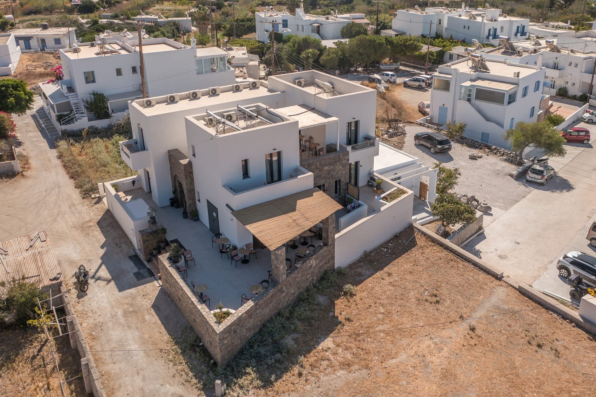 properties-AFROEMILOS-0.jpg