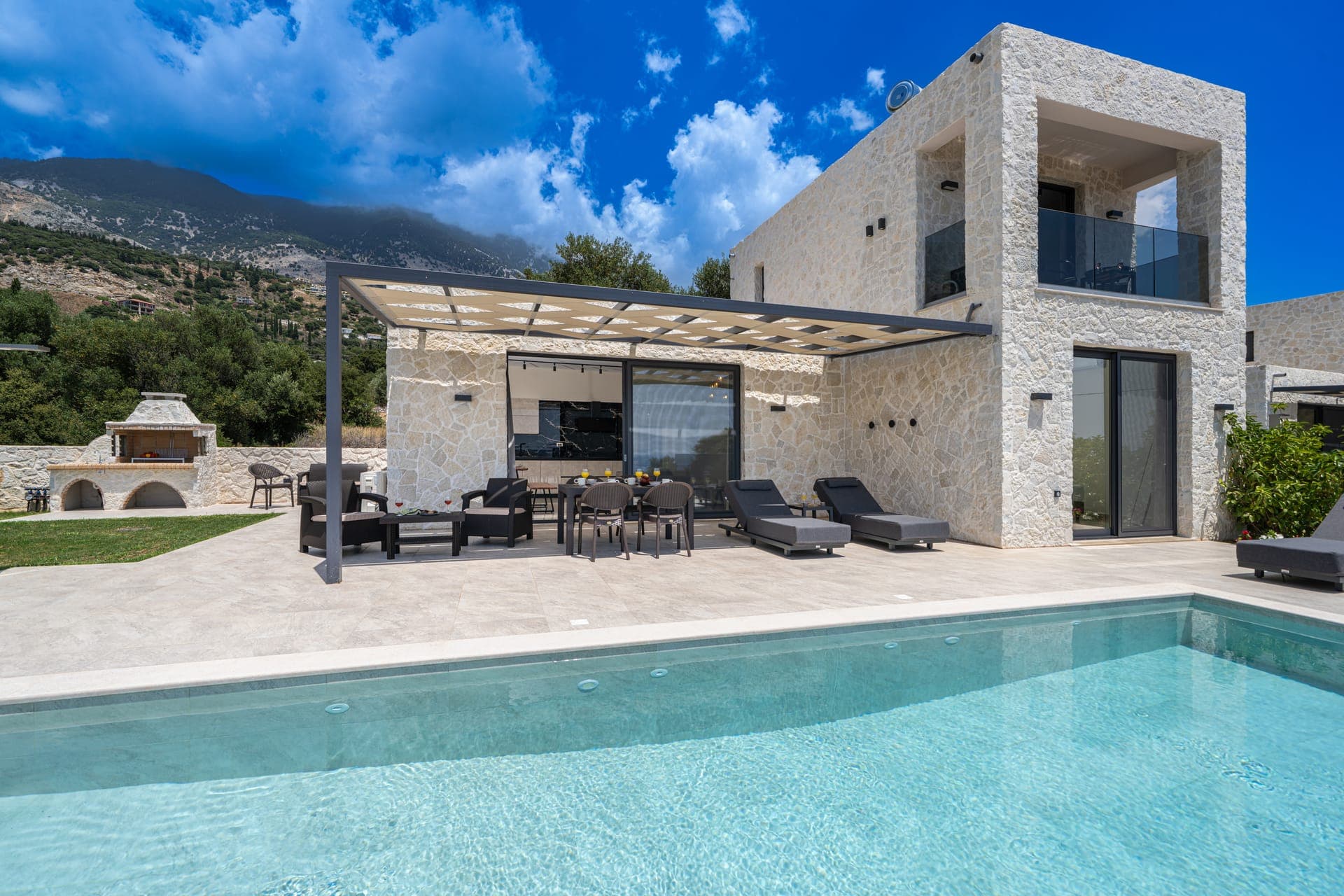 properties-AGGELATOS-4.jpg