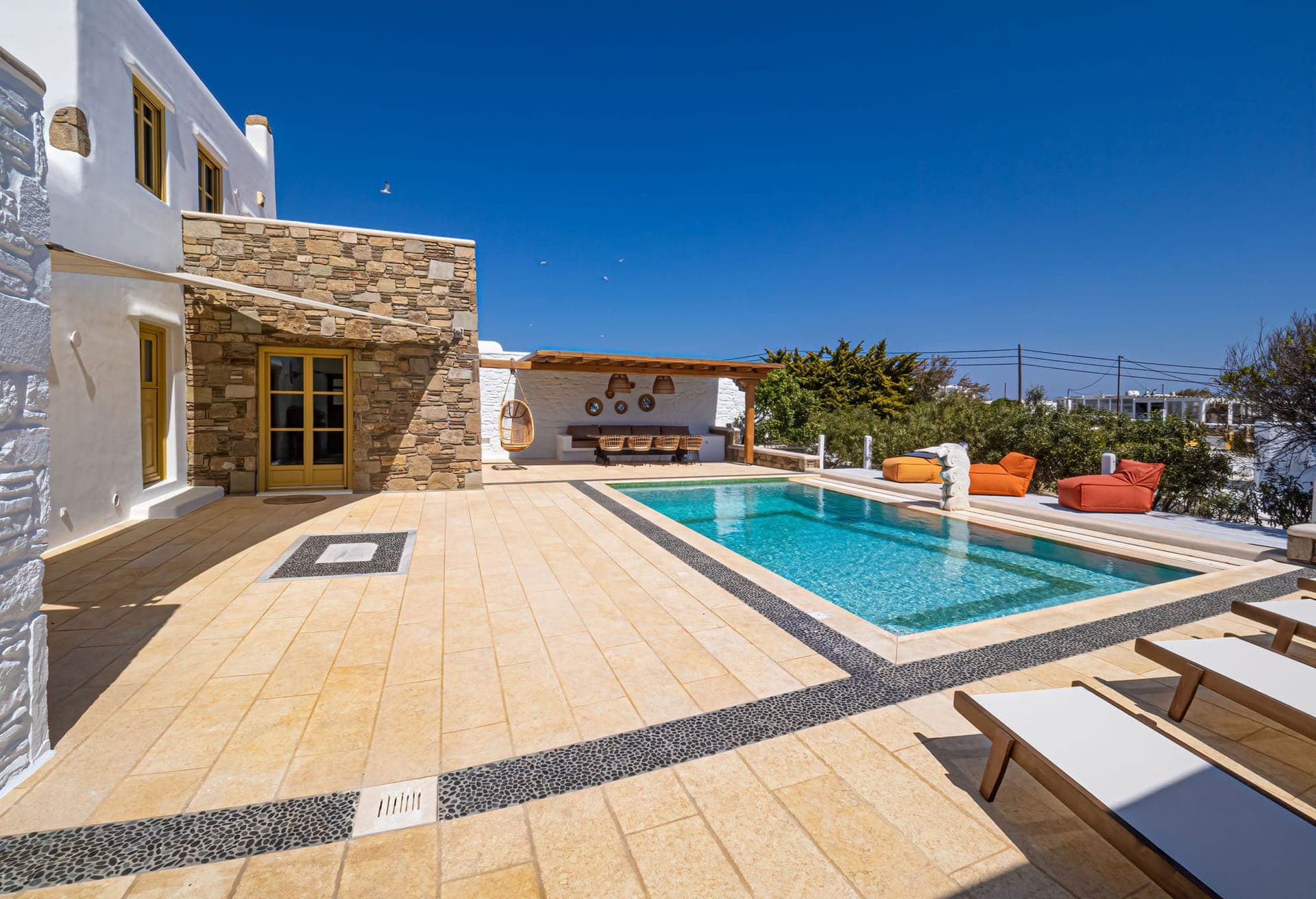 properties-AGVMYK-3.jpg