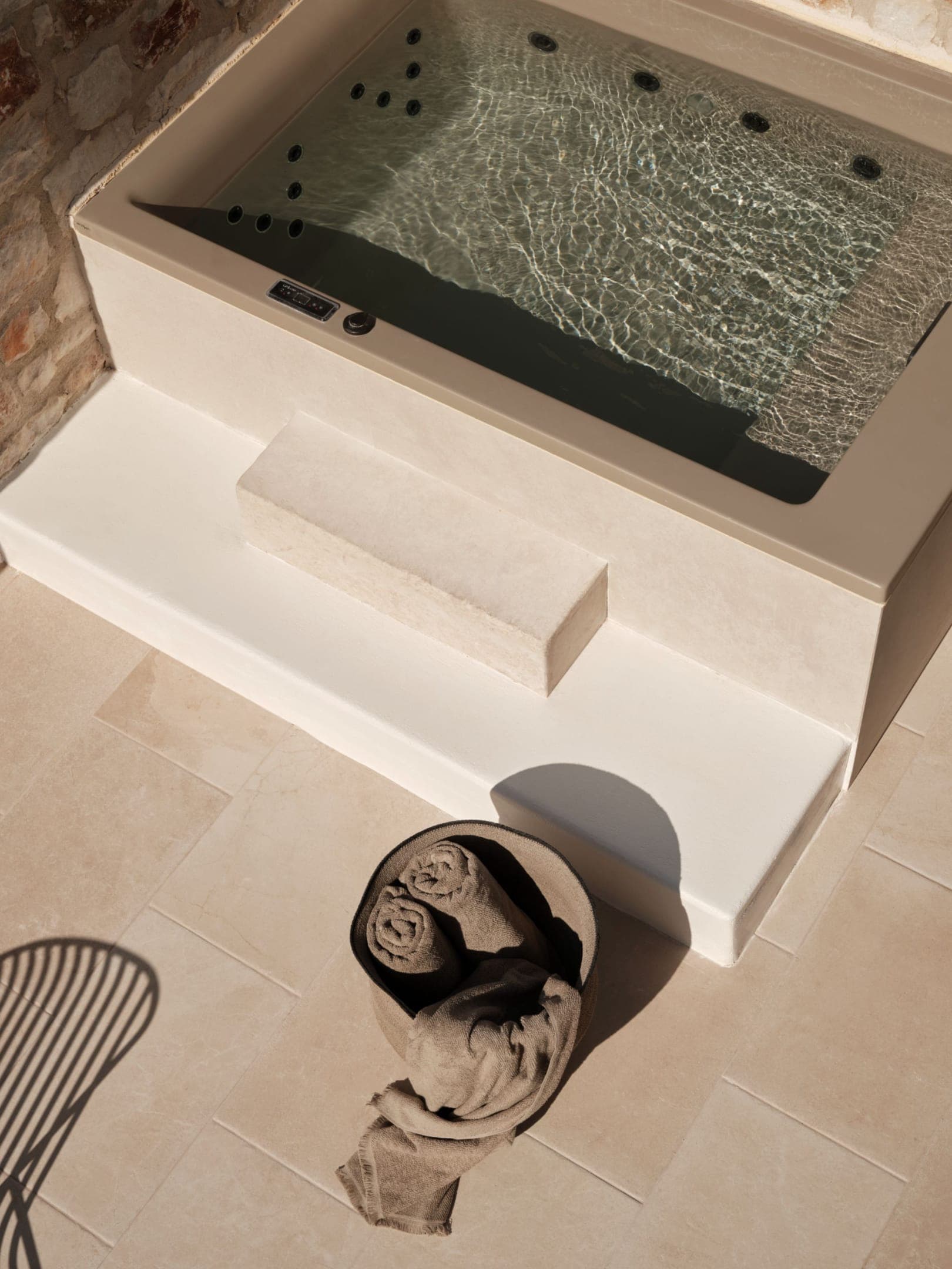 properties-AKRIASEAPR-3.jpg