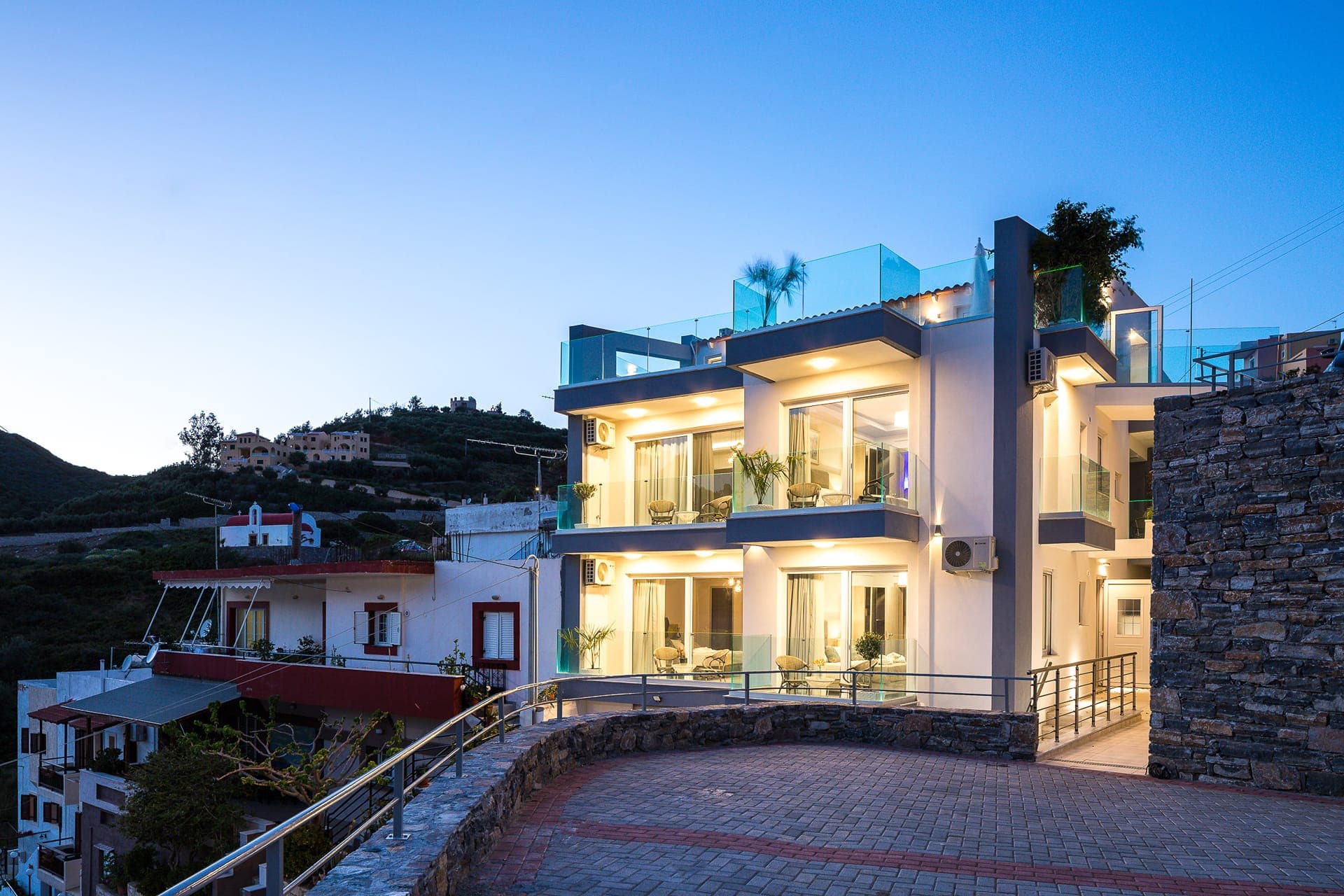properties-AKROGHOTEL-2.jpg