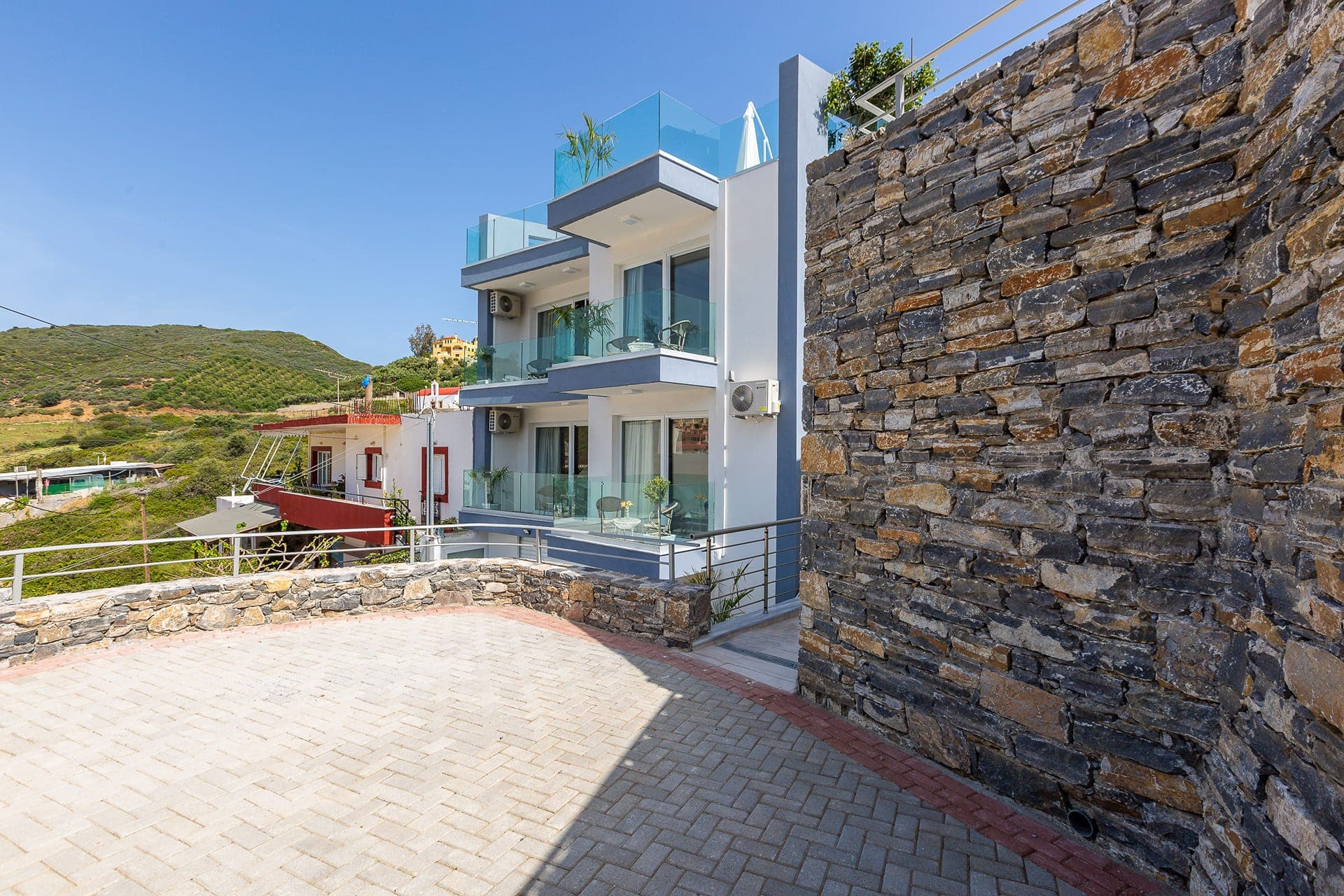 properties-AKROGHOTEL-3.jpg