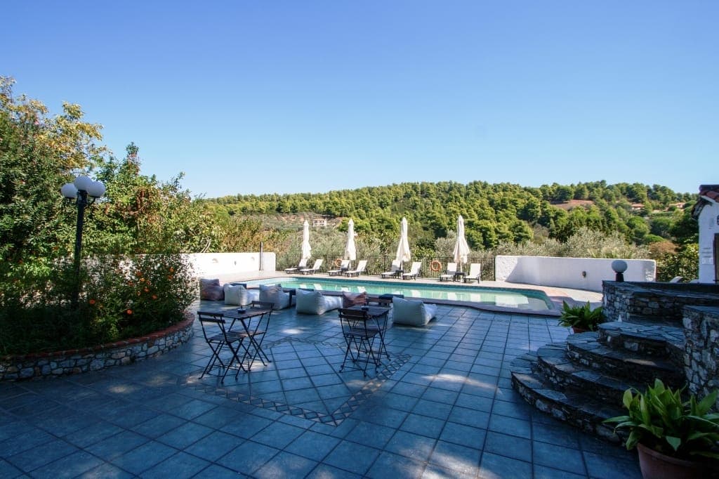 properties-ALBANIS-1.jpg