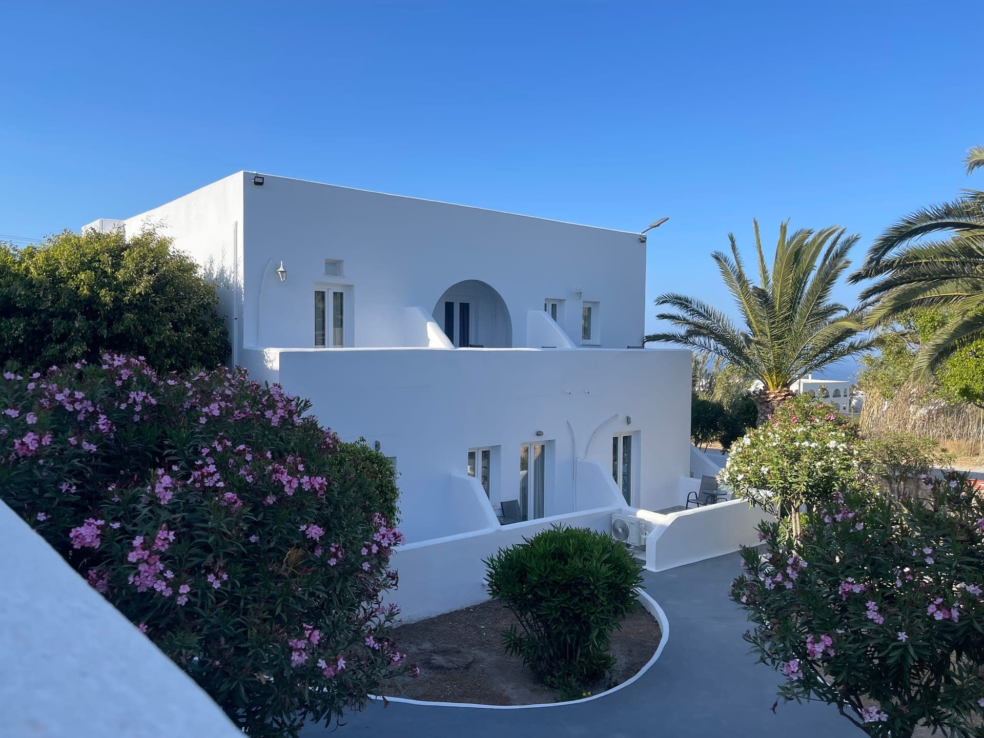 properties-ALBATROSH-1.jpg