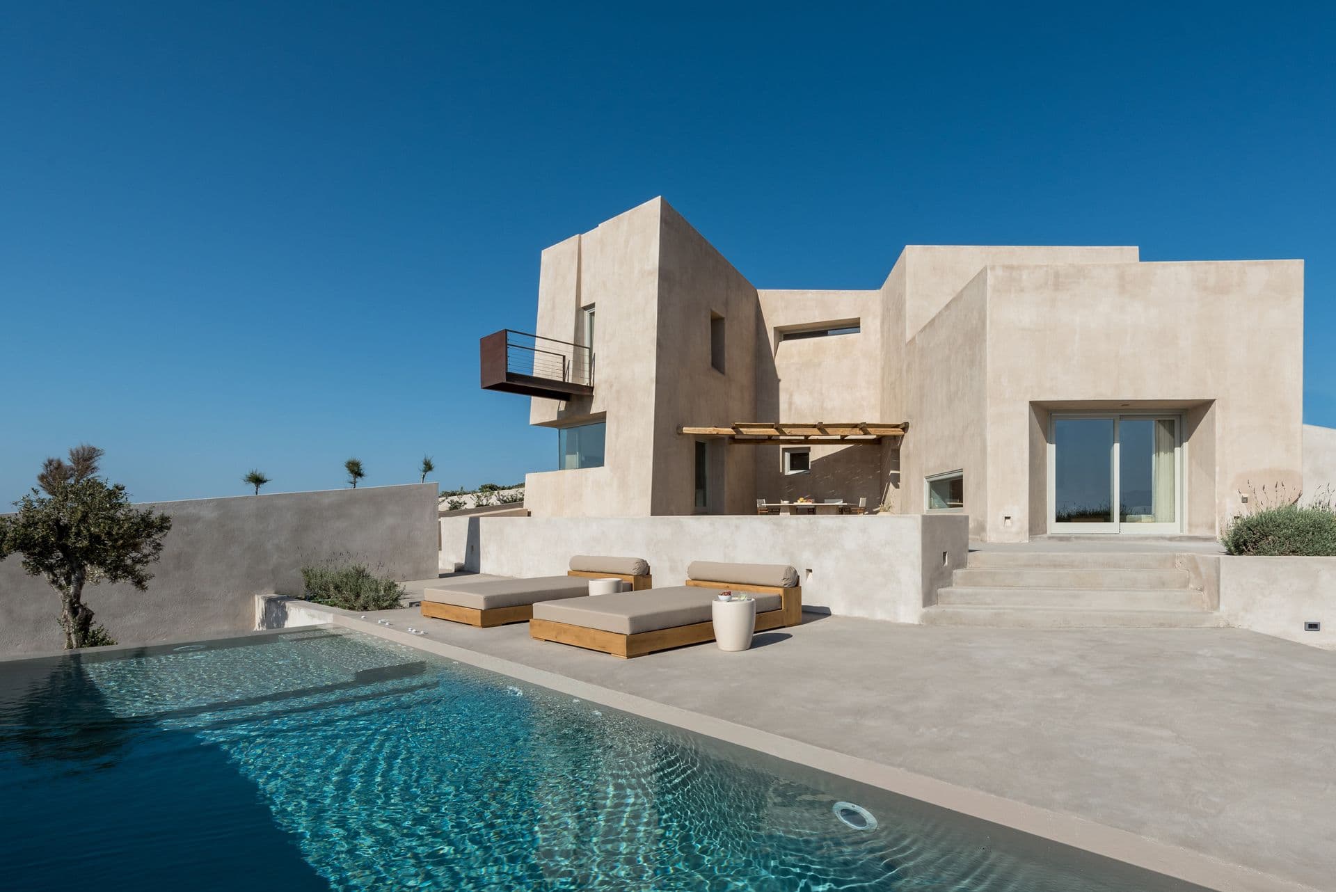 properties-ALBUSV-1.jpg