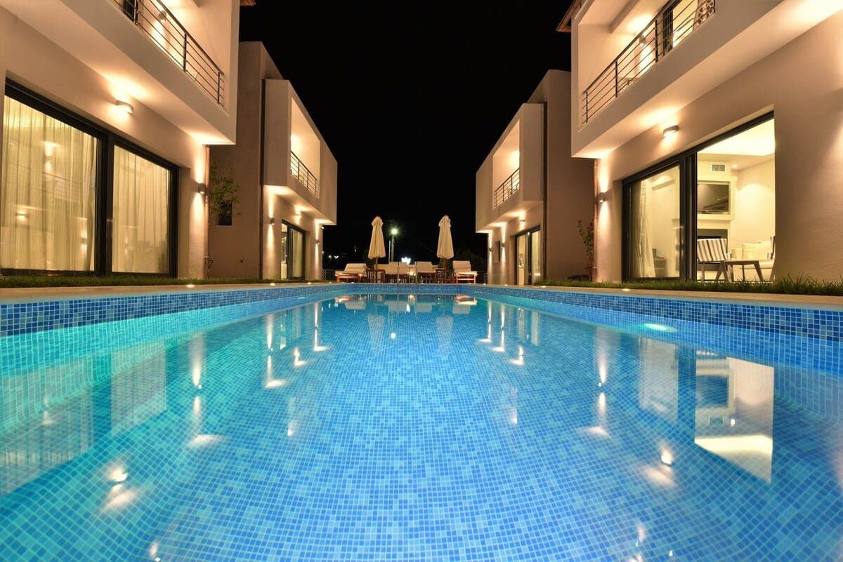 properties-ALEXMOUNT-1.jpg