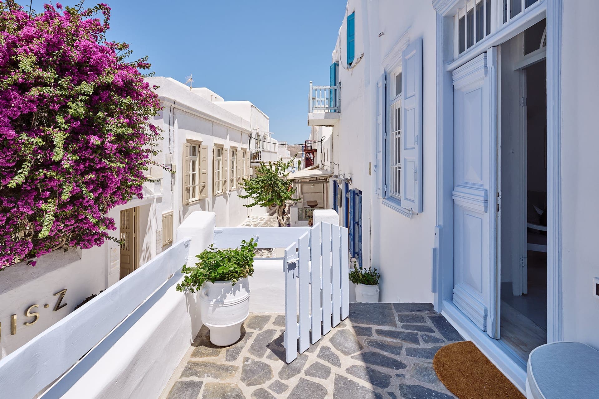 properties-ALICENOBLE-4.jpg