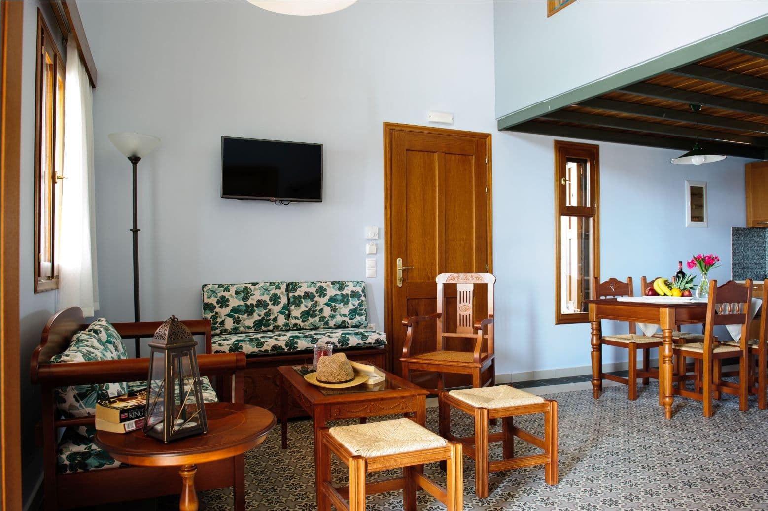 properties-ALISAHNIV-4.jpg