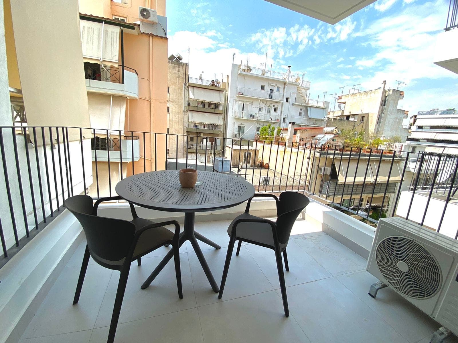properties-ALKIHOUSE-0.jpg