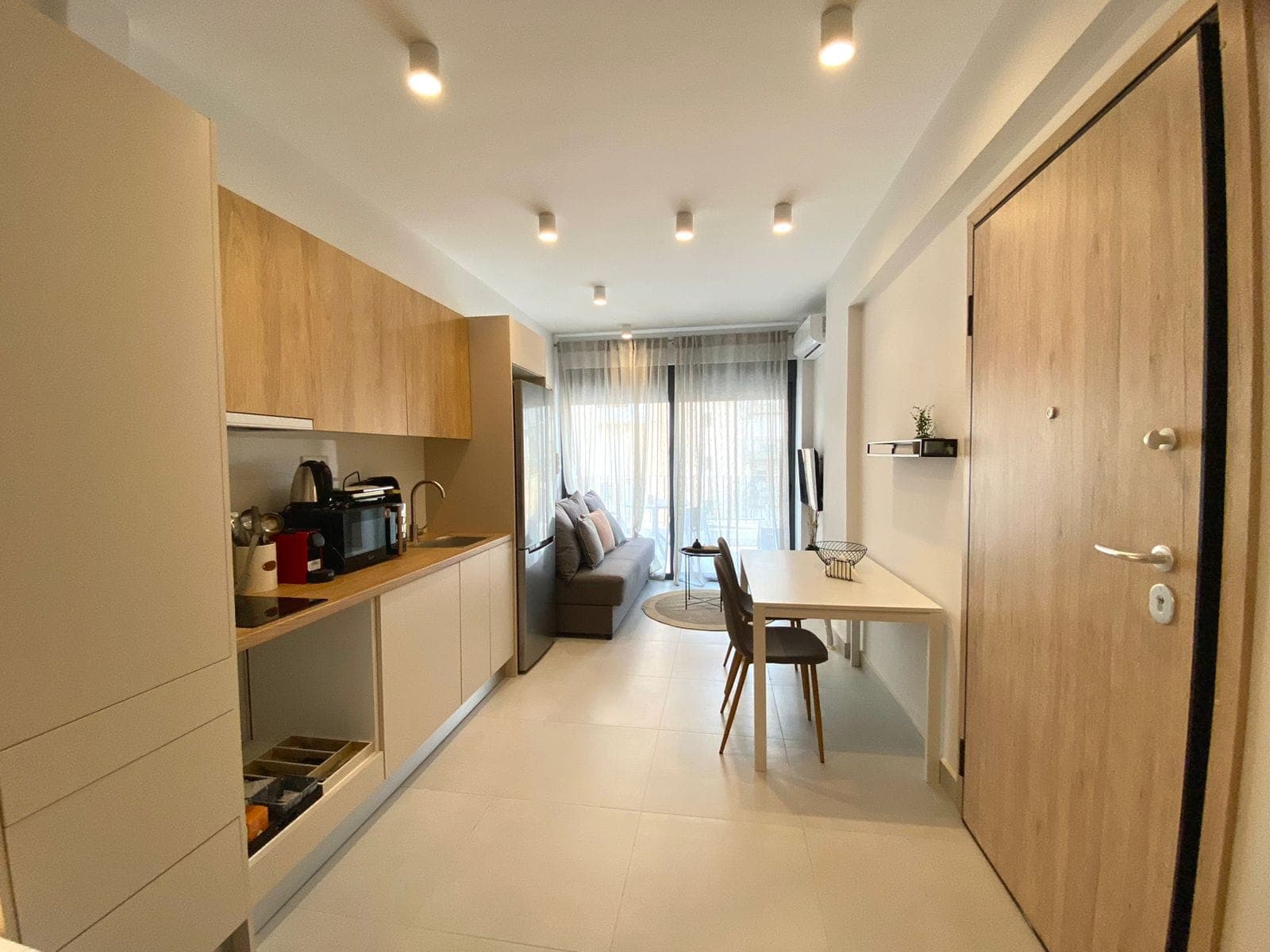 properties-ALKIHOUSE-1.jpg