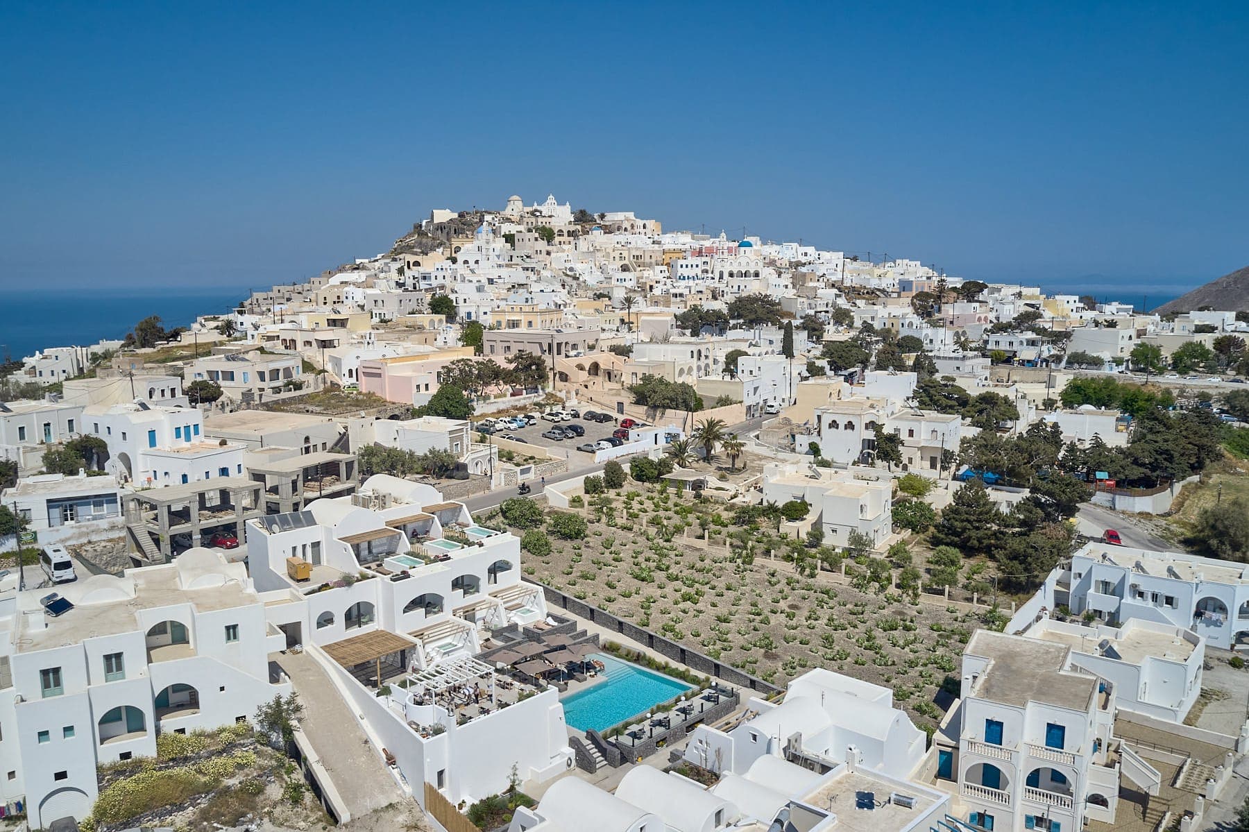 properties-ALLEYBOUTQ-2.jpg