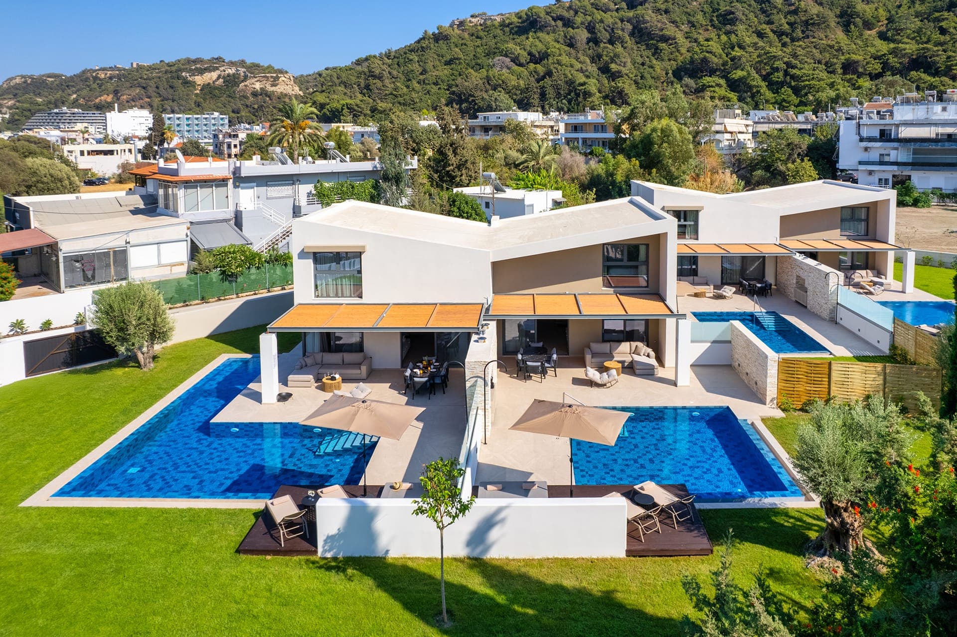 properties-ALMALUXV-0.jpg