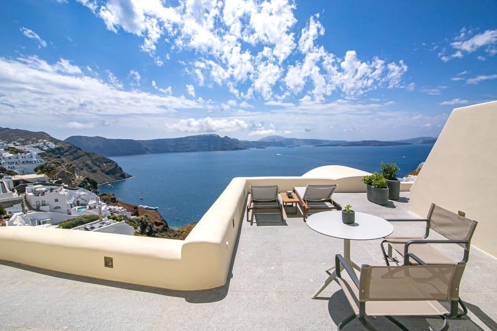 properties-ALOIAVILLA-0.jpg