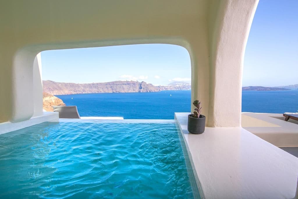 properties-ALOIAVILLA-1.jpg
