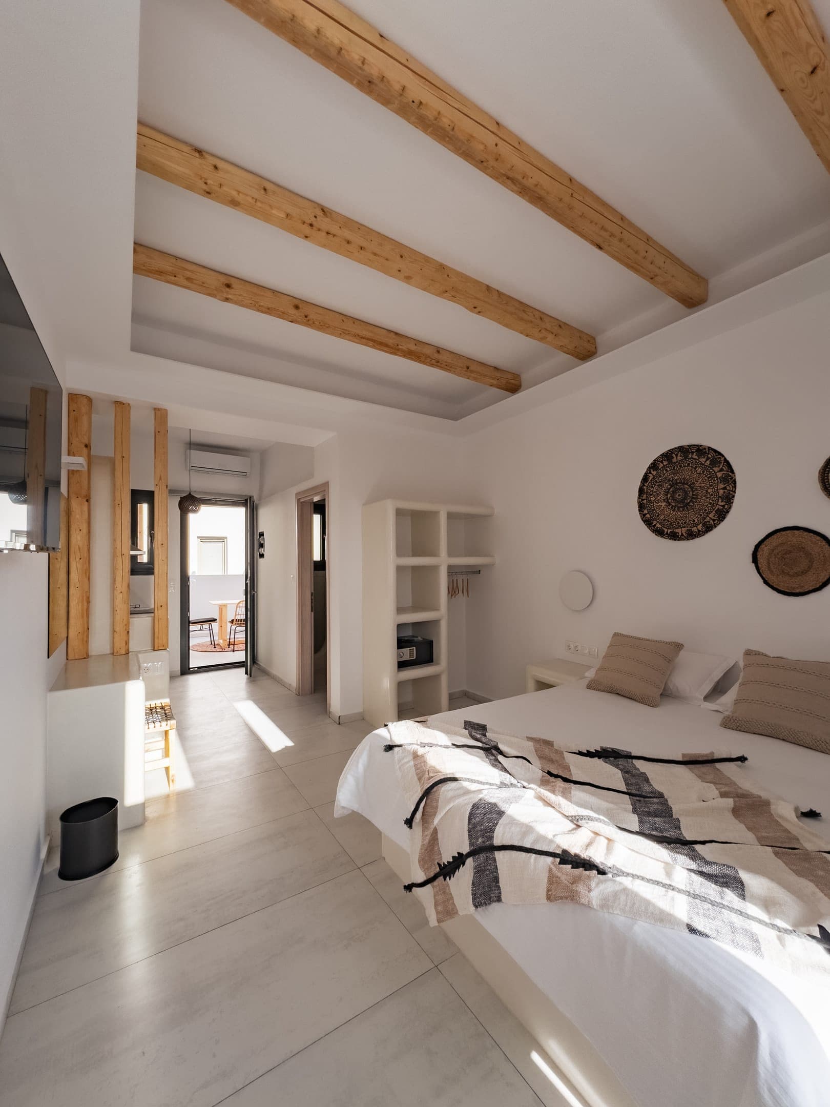 properties-ALONIAST-1.jpg