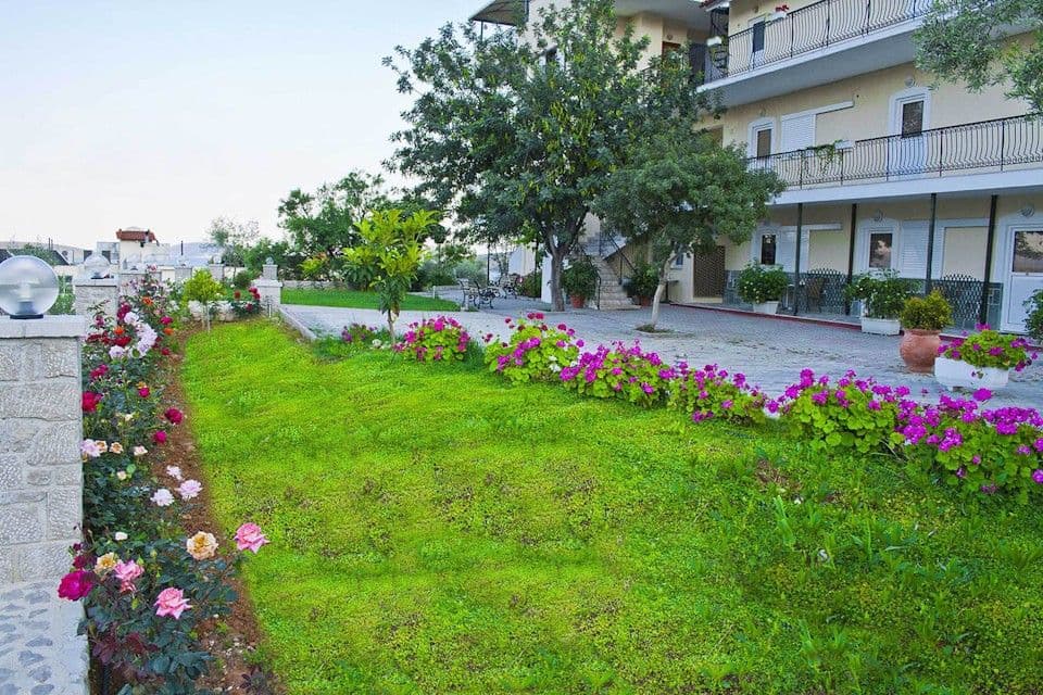 properties-ALONIASTU-0.jpg