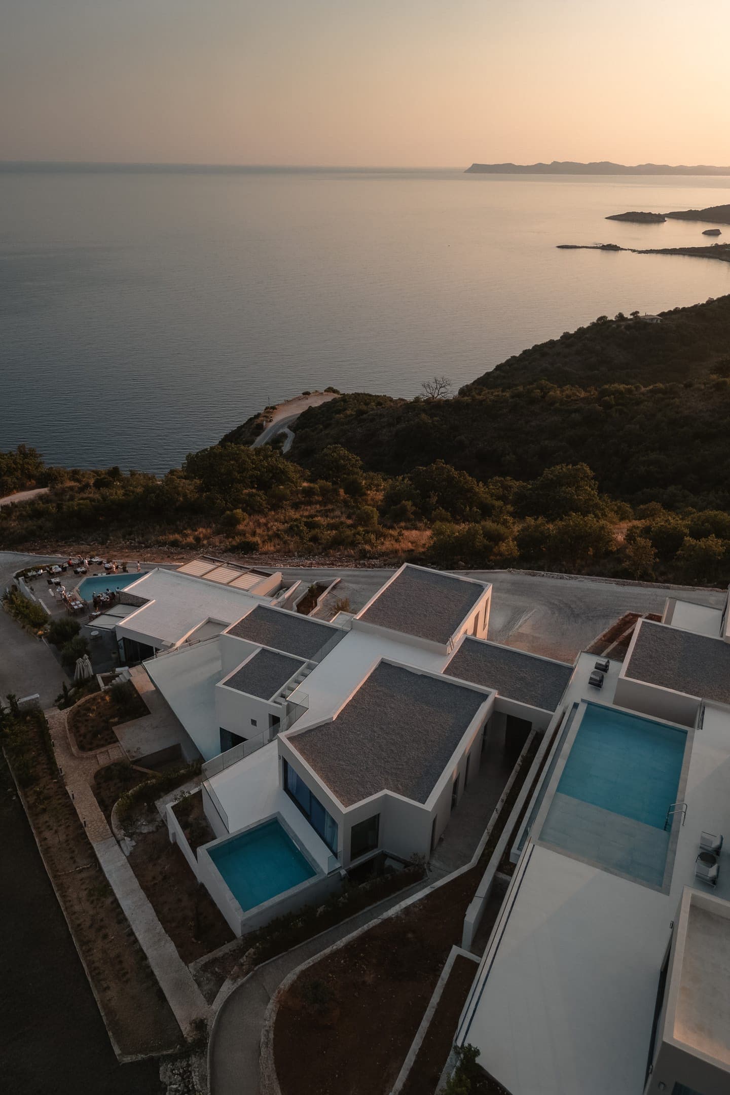 properties-ALONSEVOU-1.jpg