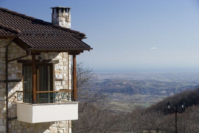properties-ALSEIDES-0.jpg