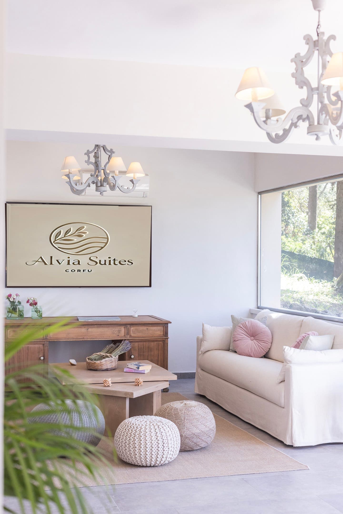 properties-ALVIASUIT-1.jpg