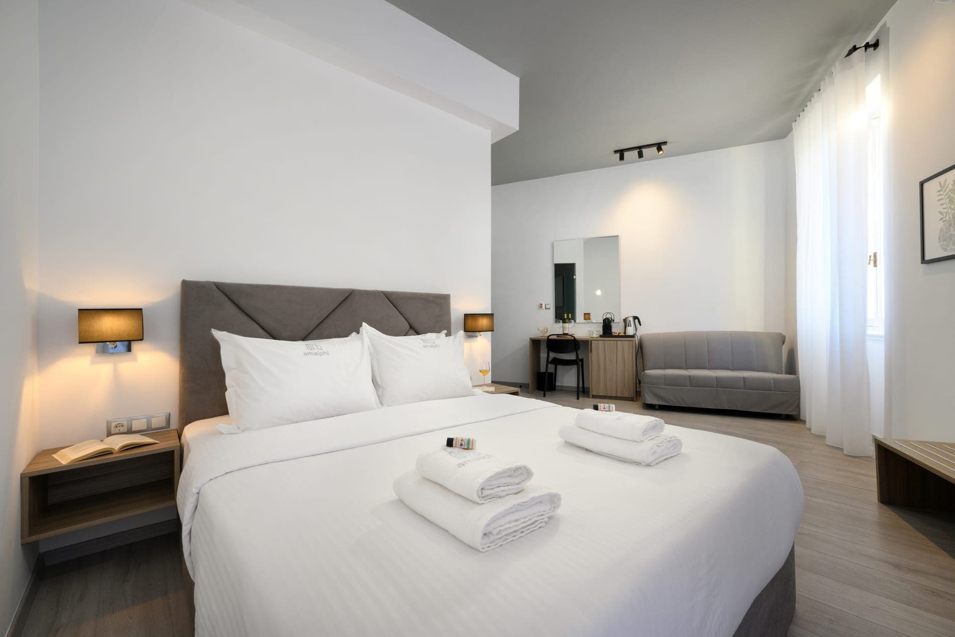 properties-AMALPHICO-1.jpg