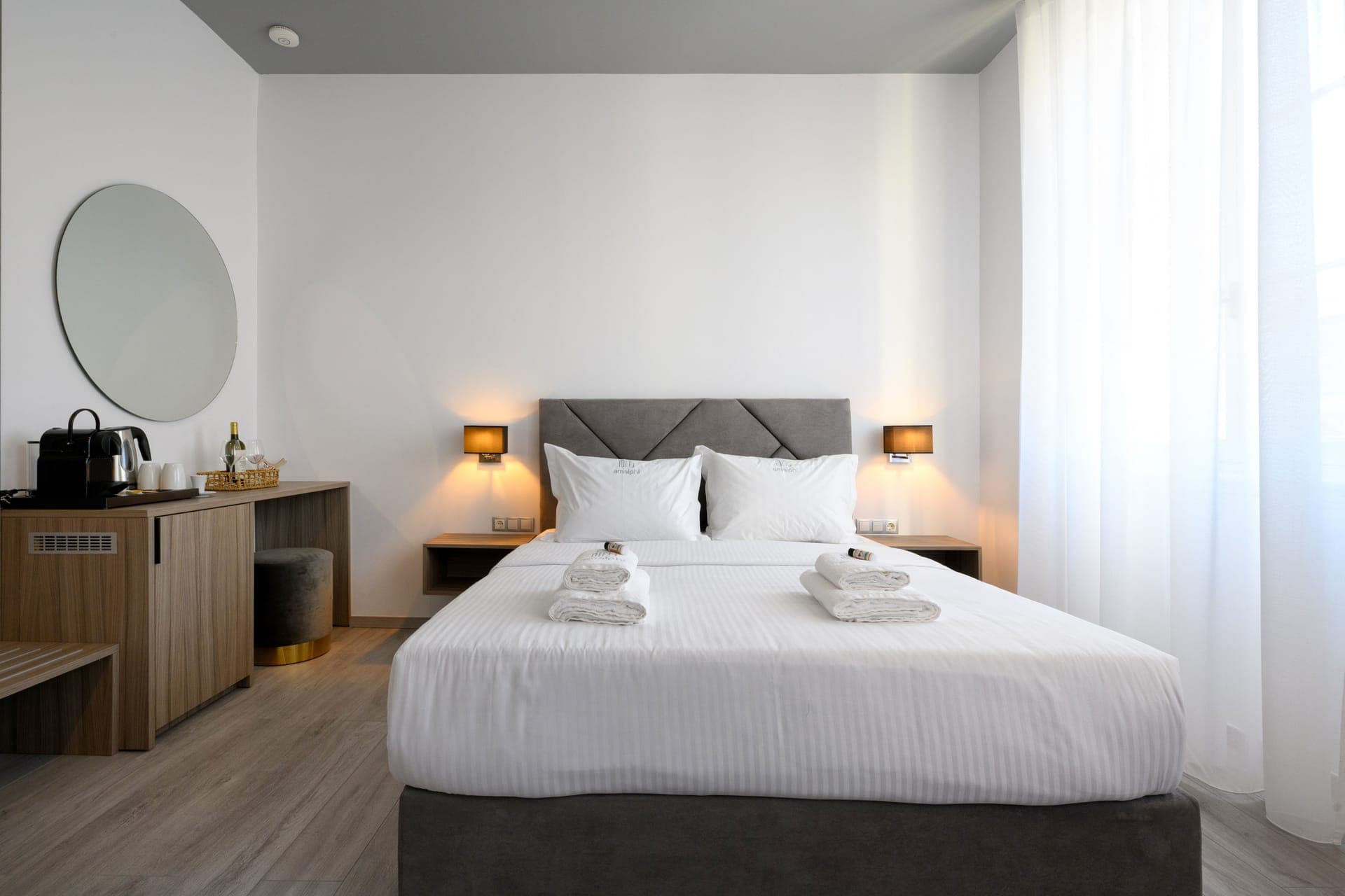properties-AMALPHICO-3.jpg