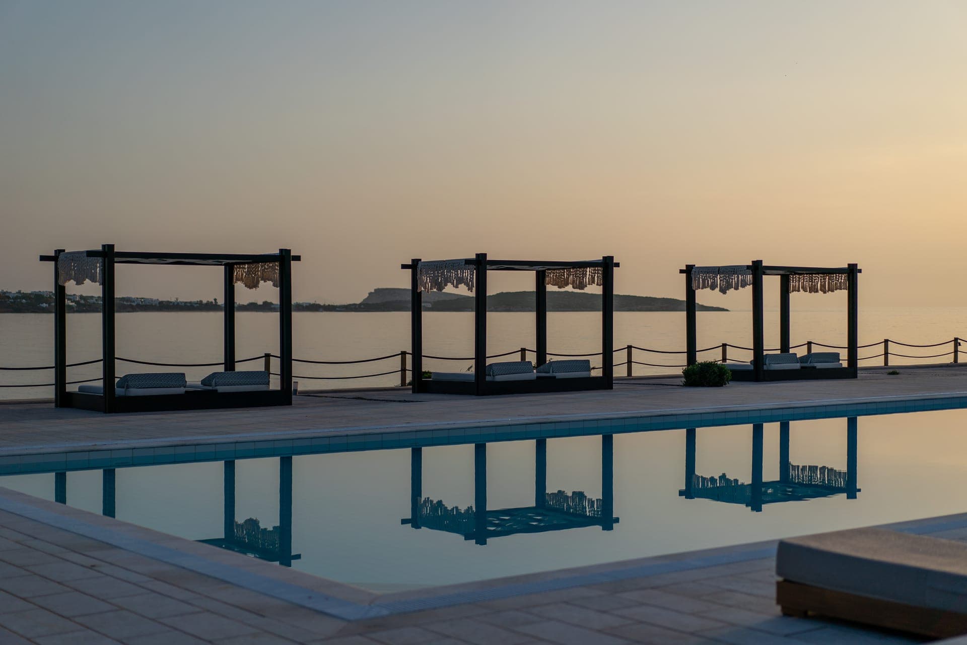 properties-AMBASSLUX-0.jpg