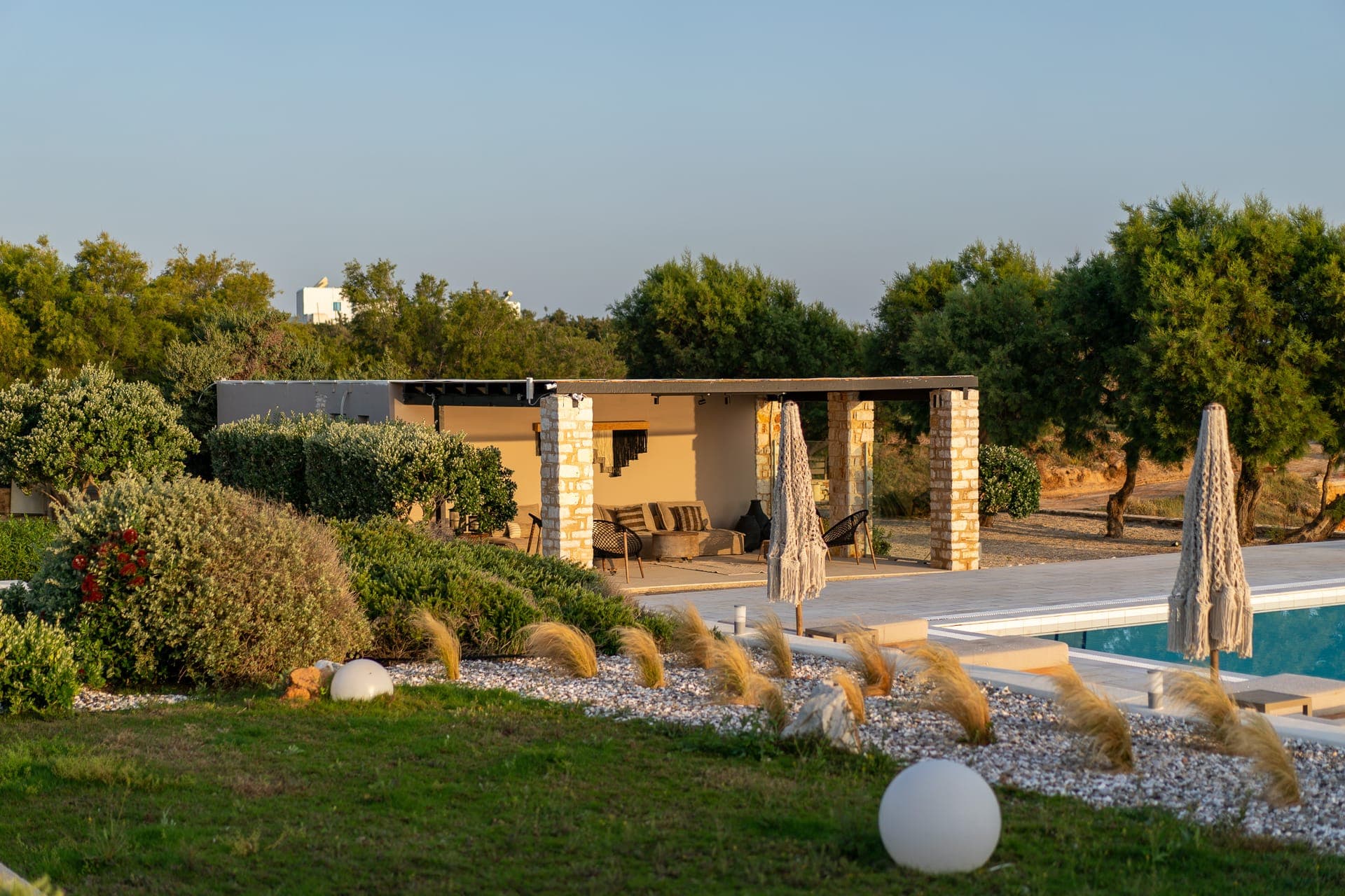 properties-AMBASSLUX-3.jpg