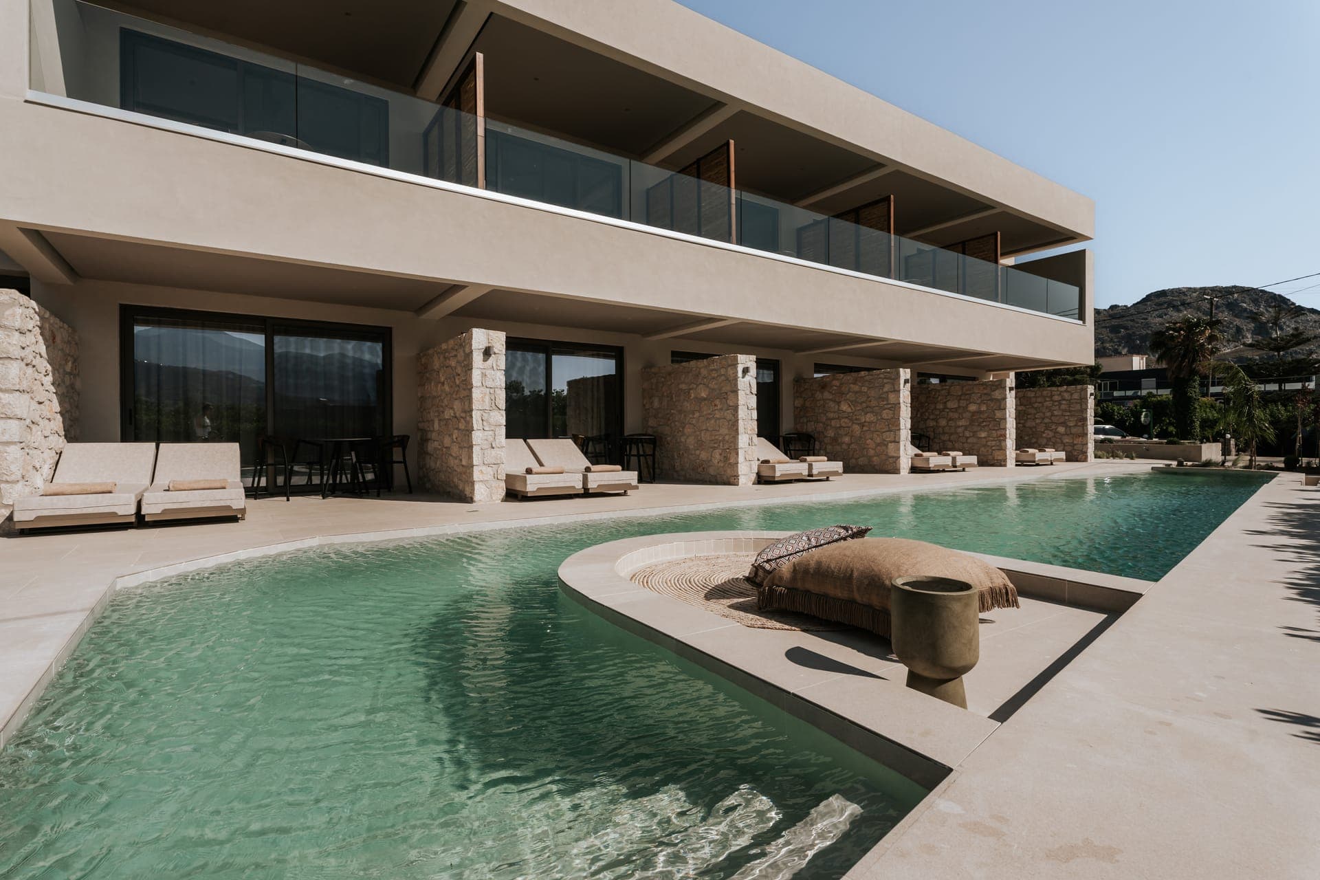properties-AMENTE-2.jpg