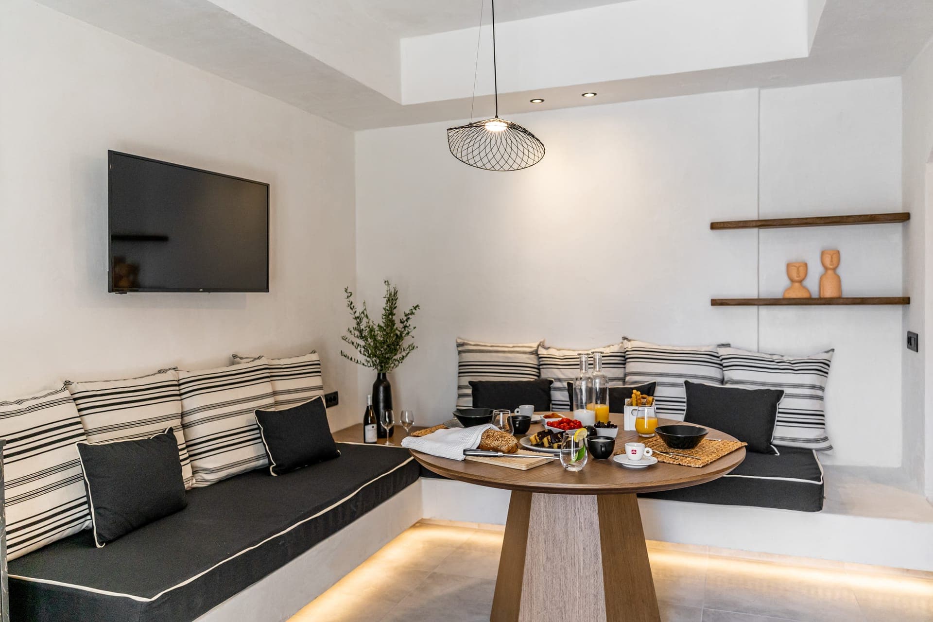 properties-AMERSUITES-1.jpg