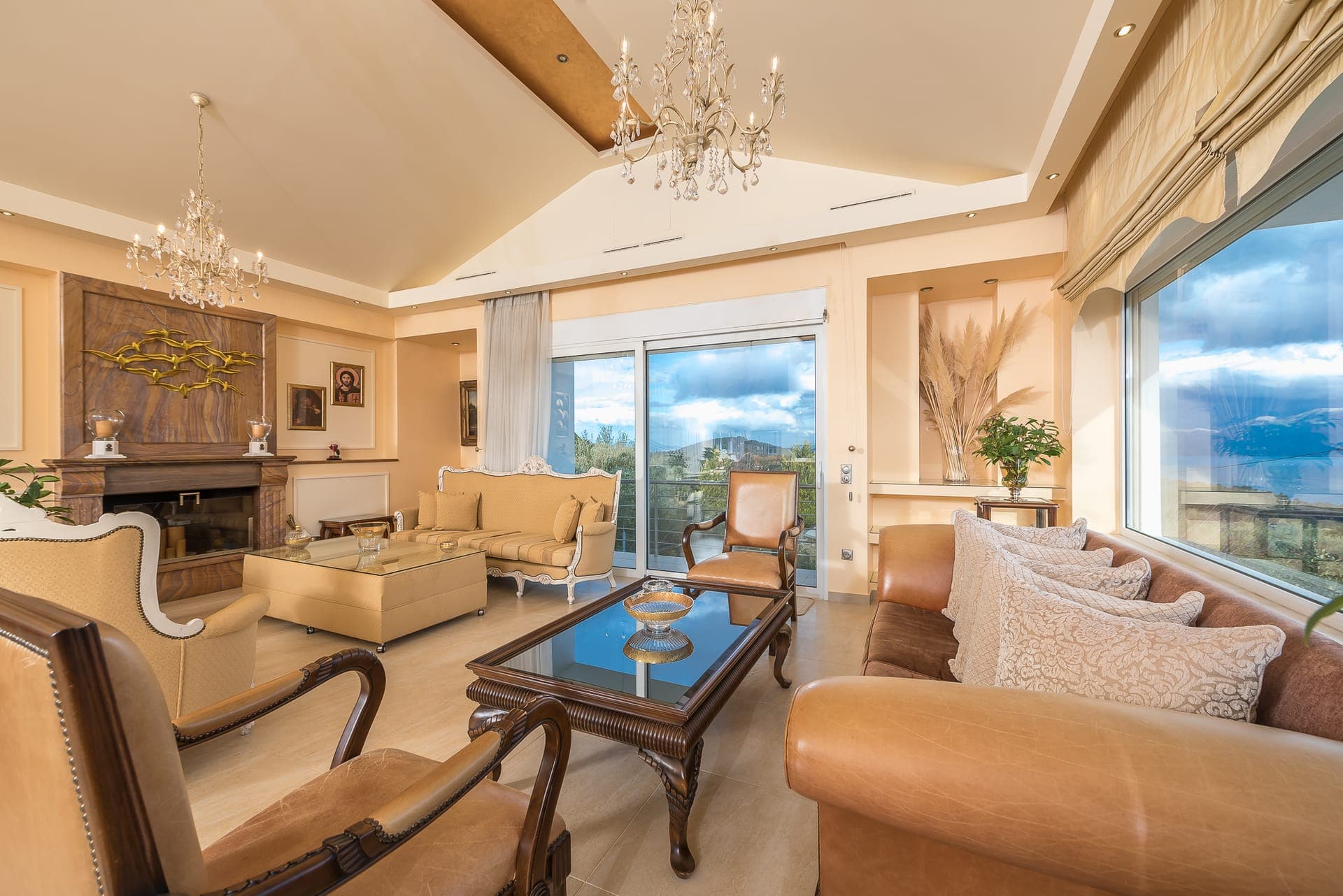 properties-AMFIARIO-3.jpg