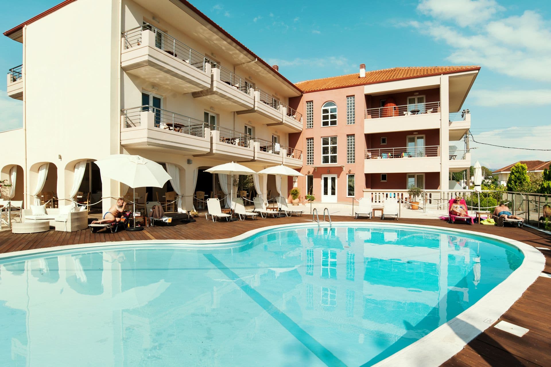 properties-AMMOSBAY-1.jpg
