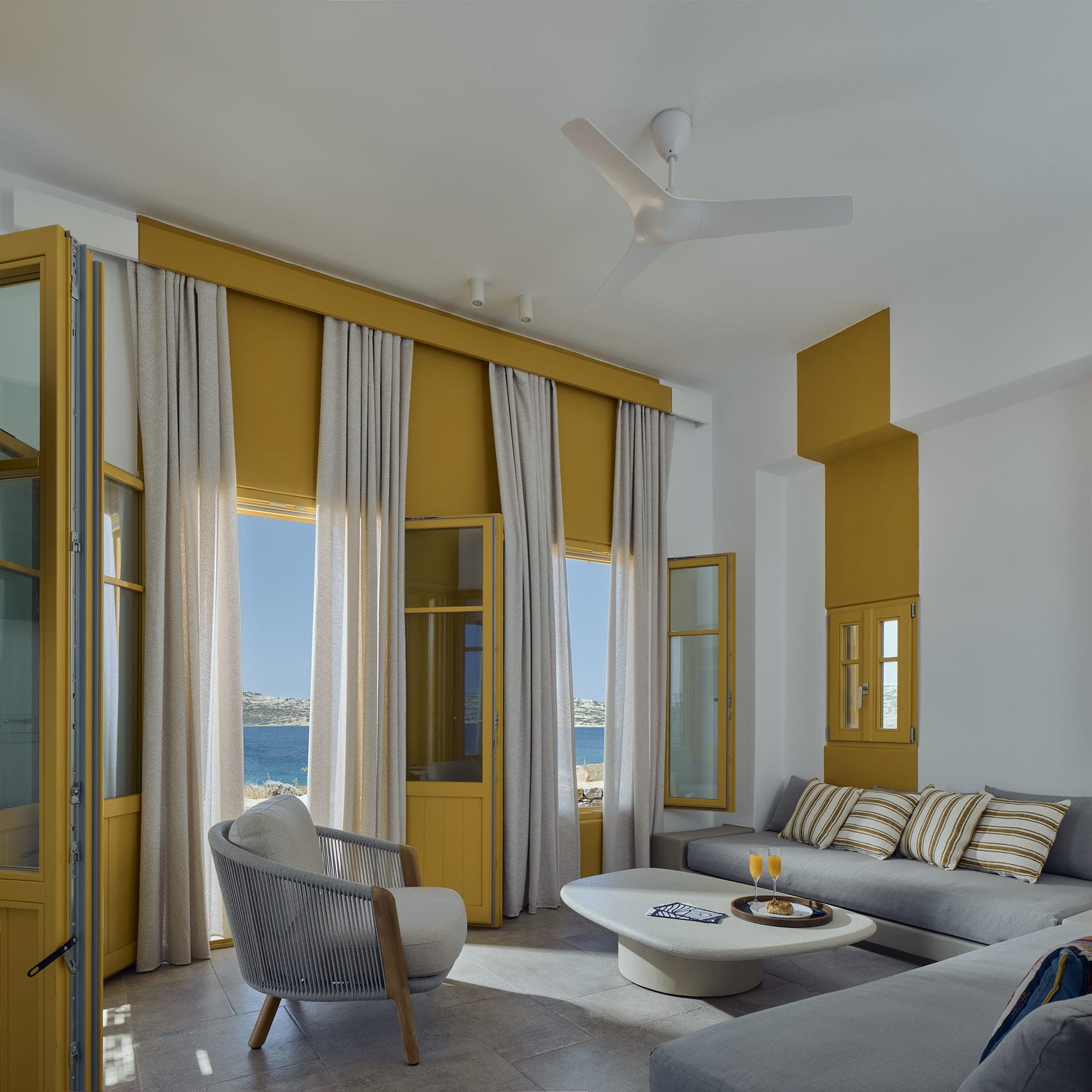 properties-AMORGINART-2.jpg