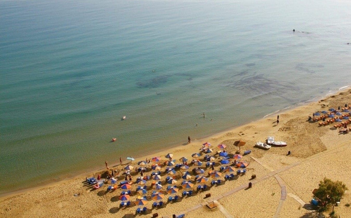 Chrisi Akti Beach-Παραλία Χρυσής Ακτής