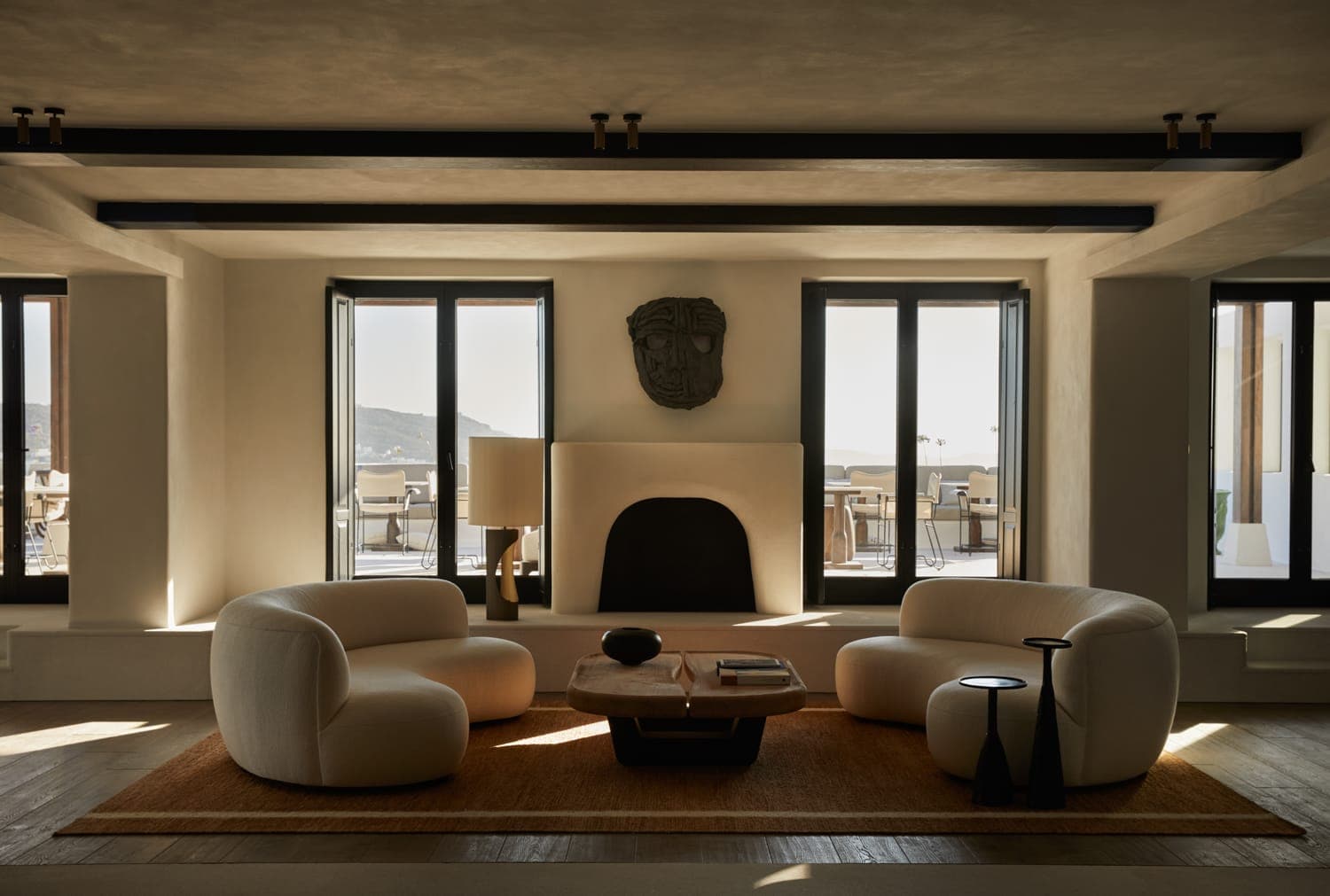 properties-ANANDESMYK-0.jpg
