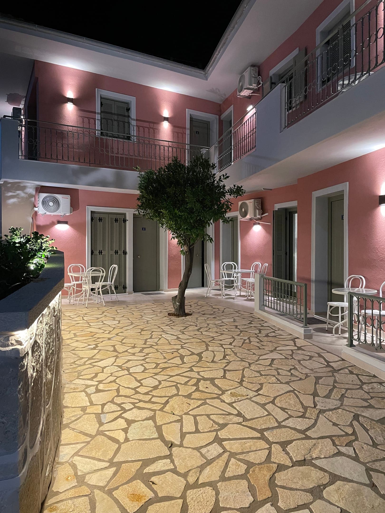 properties-ANAXAPTS-3.jpg