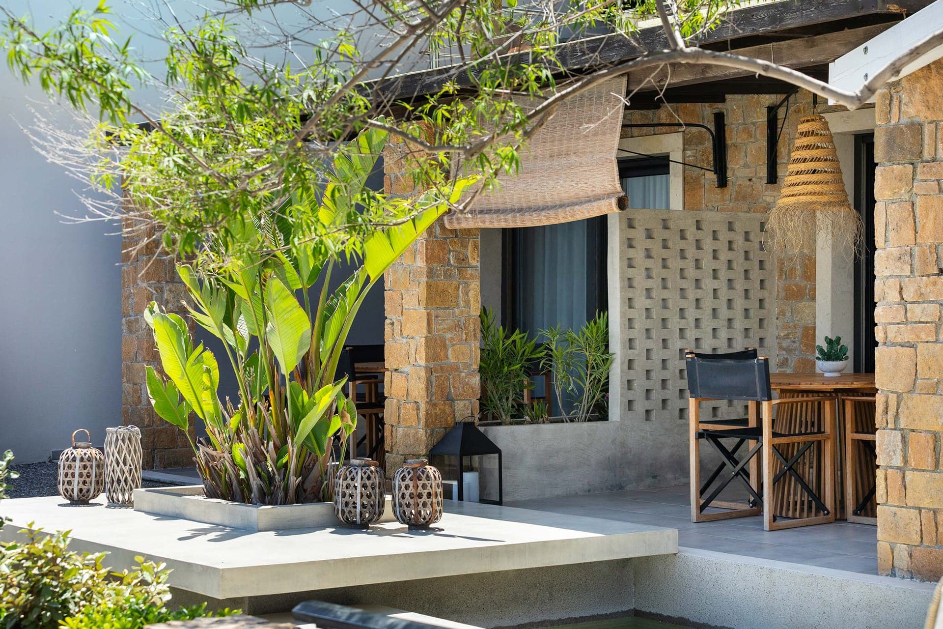 properties-ANDRIANAB-2.jpg