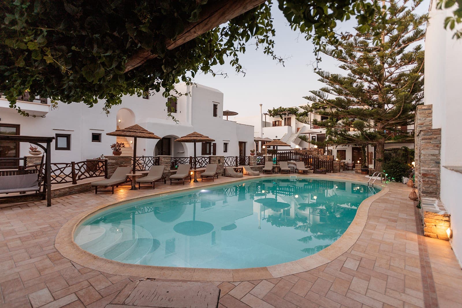 properties-ANEMOMNAXO-1.jpg