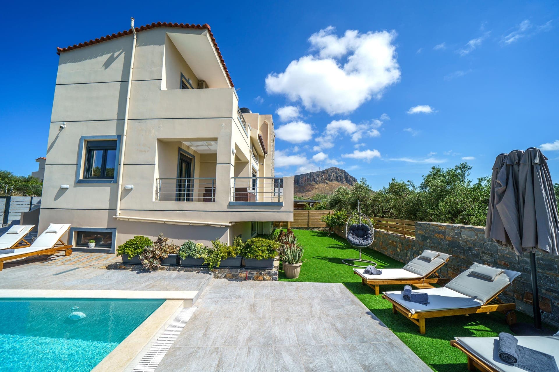 properties-ANGELINACV-1.jpg