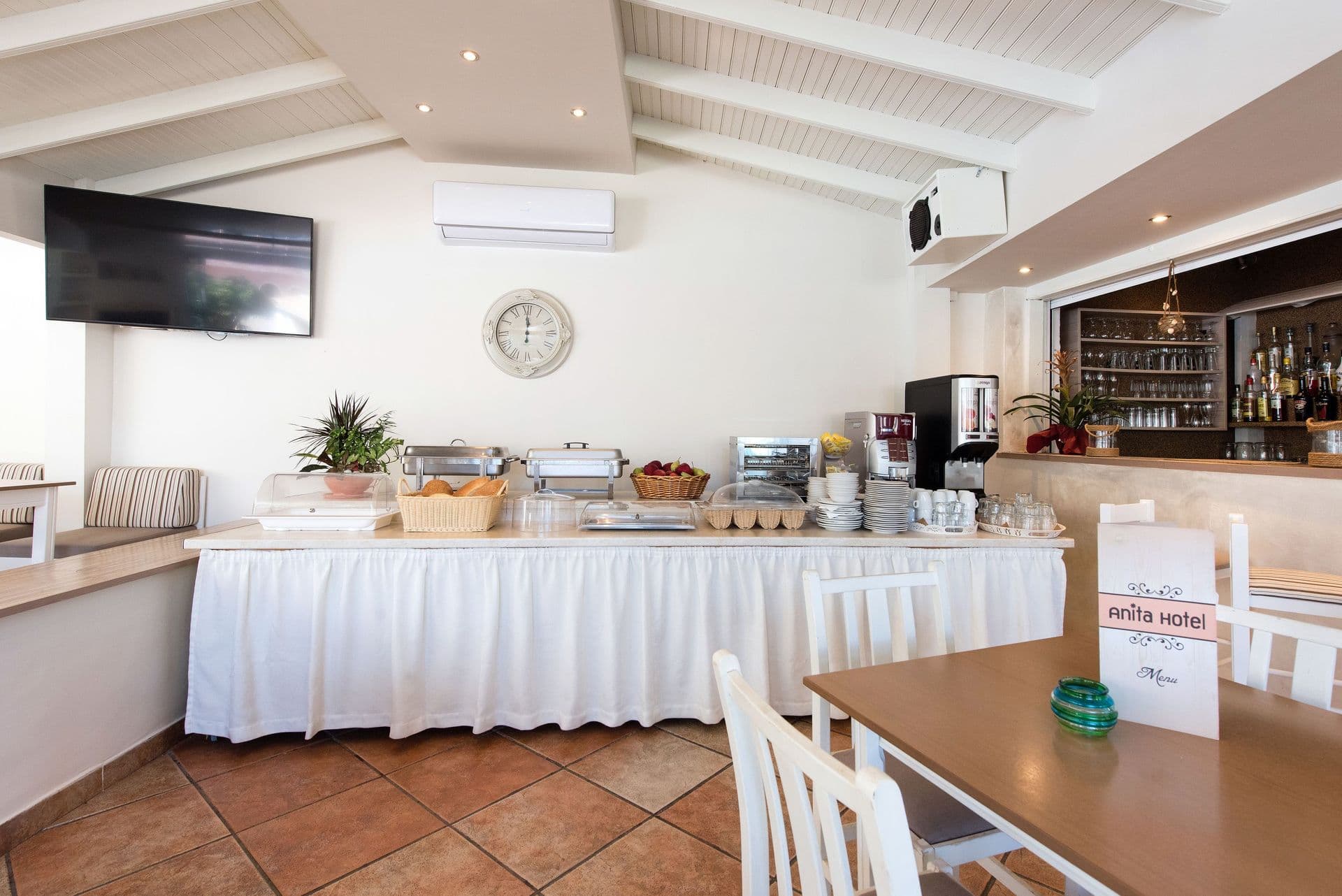 properties-ANITAHOTEL-3.jpg