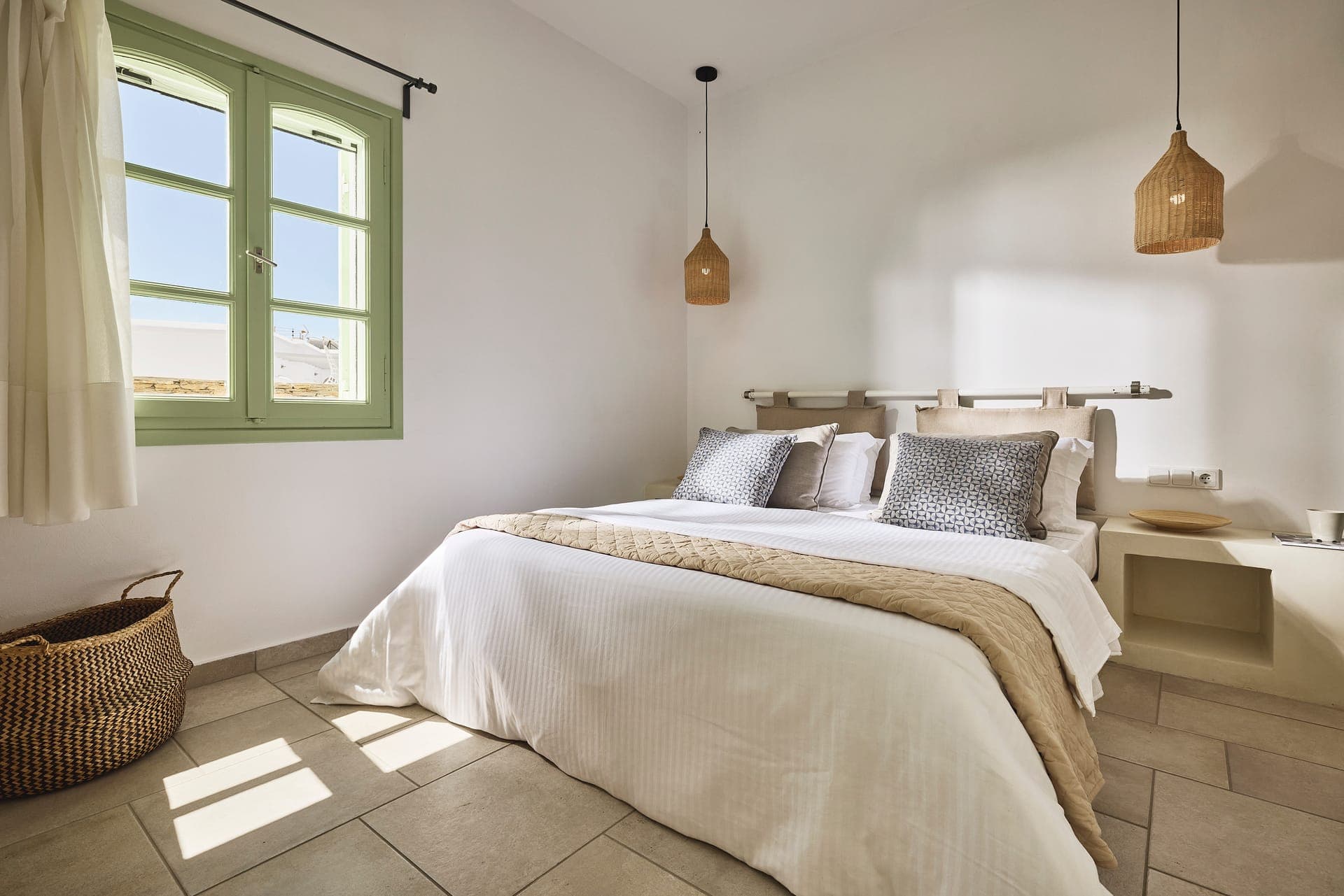 properties-ANTAMOMA-3.jpg