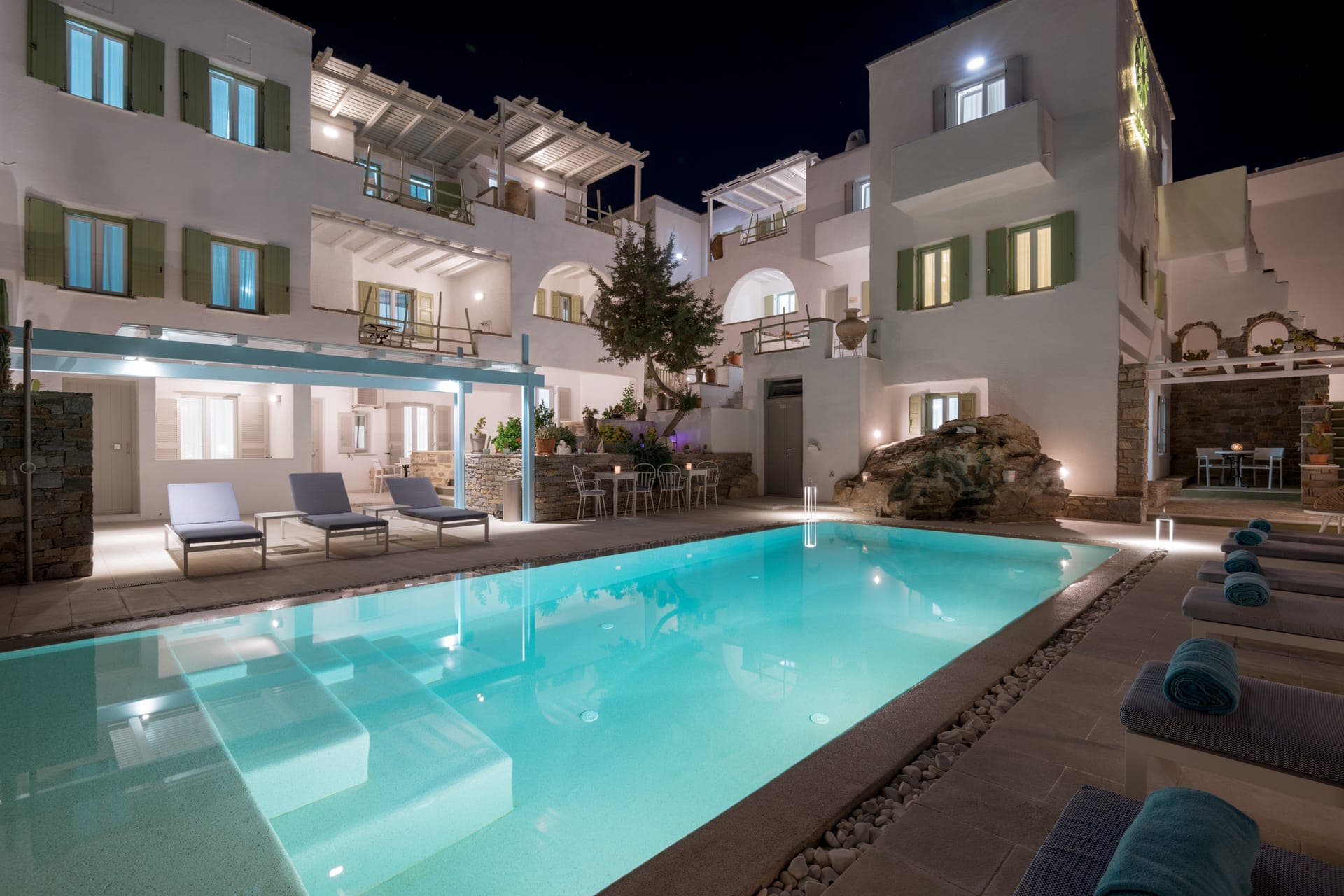 properties-ANTHOSAPRT-1.jpg
